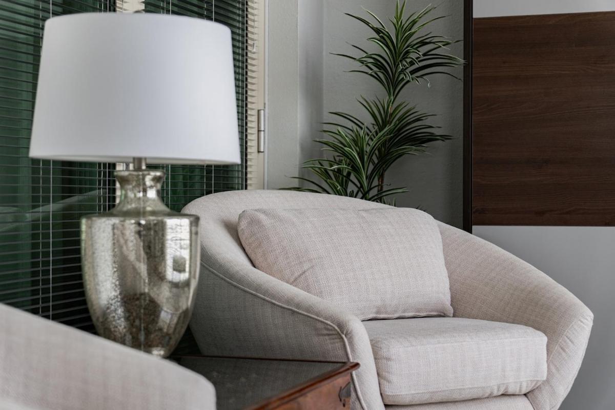 Your Private With Sea View & Crib - Palm 2br * Dubai