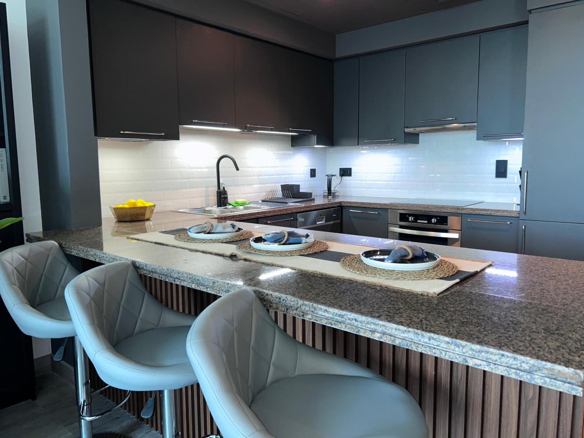 Appartement 1-br With Sunset Terrace, Golf & View In Mosela, The Greens Dubaï