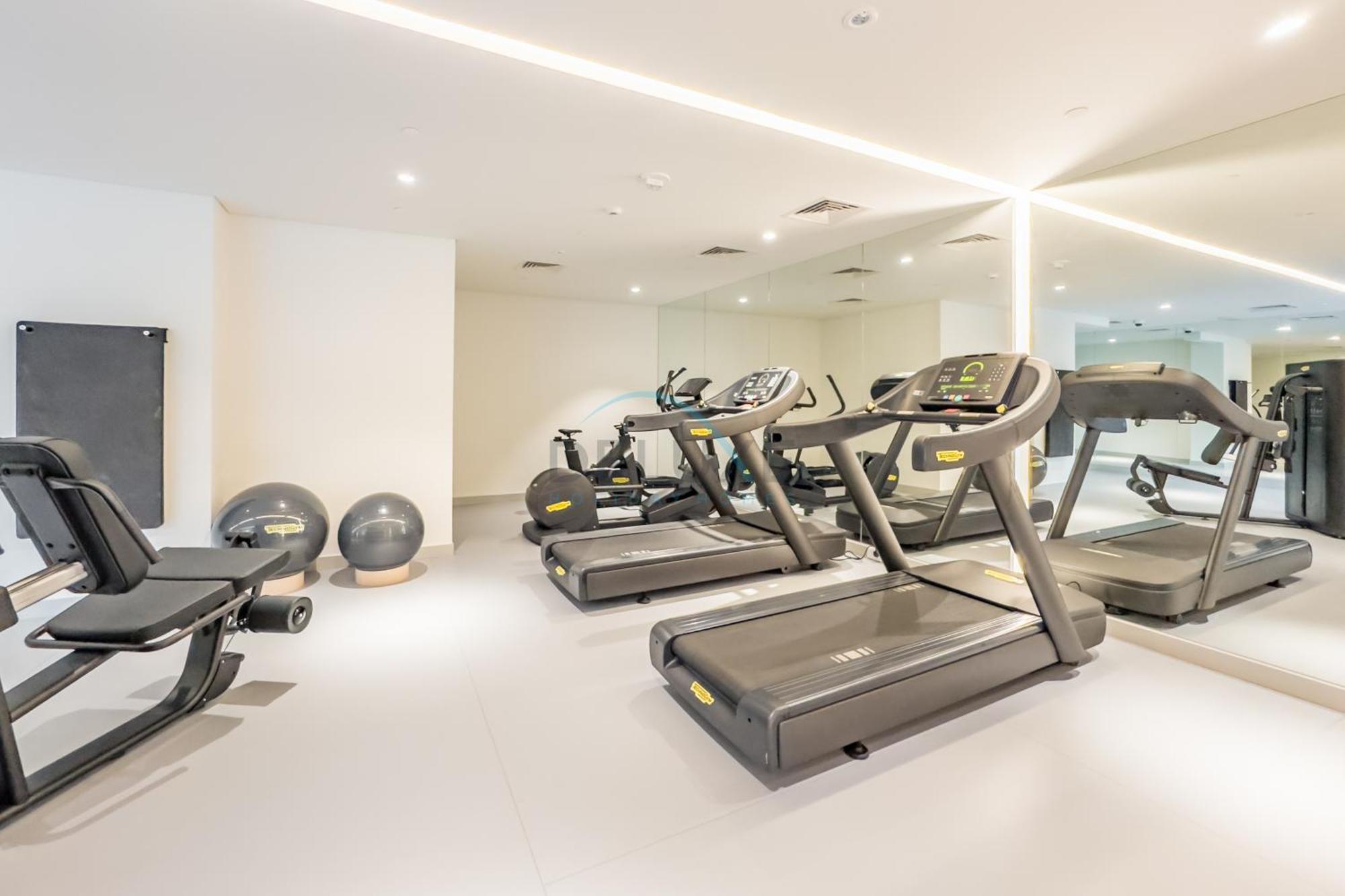 Views 1br With Balcony Near Mall, Concept 7 Residences, Jumeirah Village Circle By Deluxe Homes Appartement Dubaï