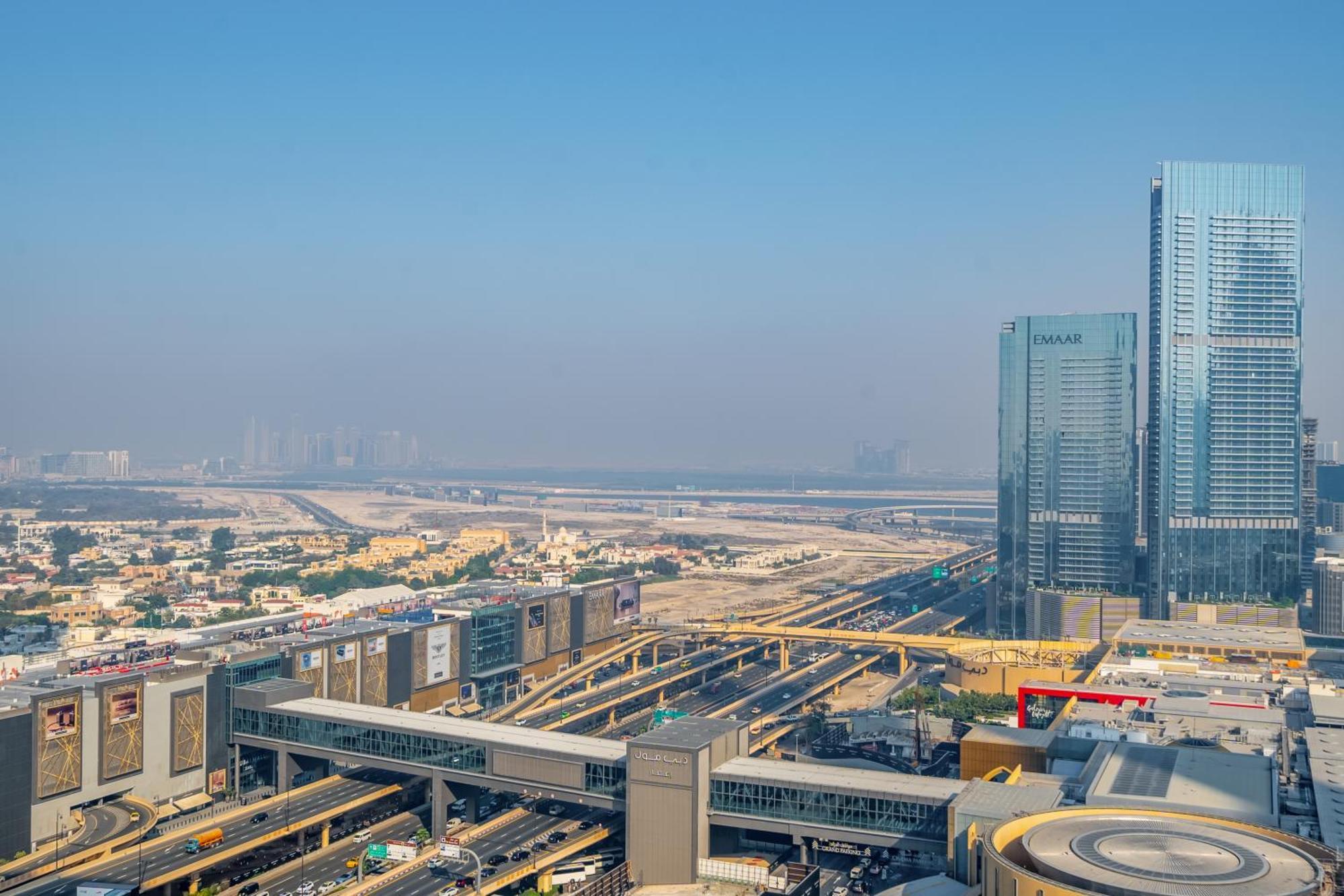 New Arabian -address Emaar Fashion Avenue * Dubai