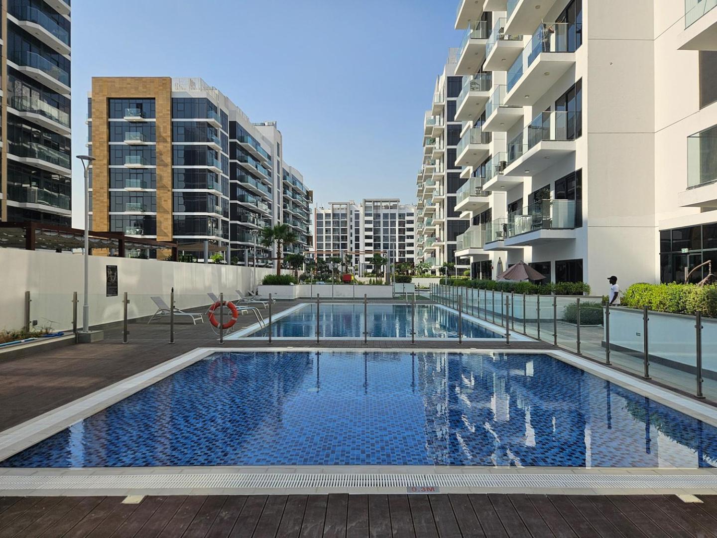 Apartment Spacious Boho Pool View Dubai