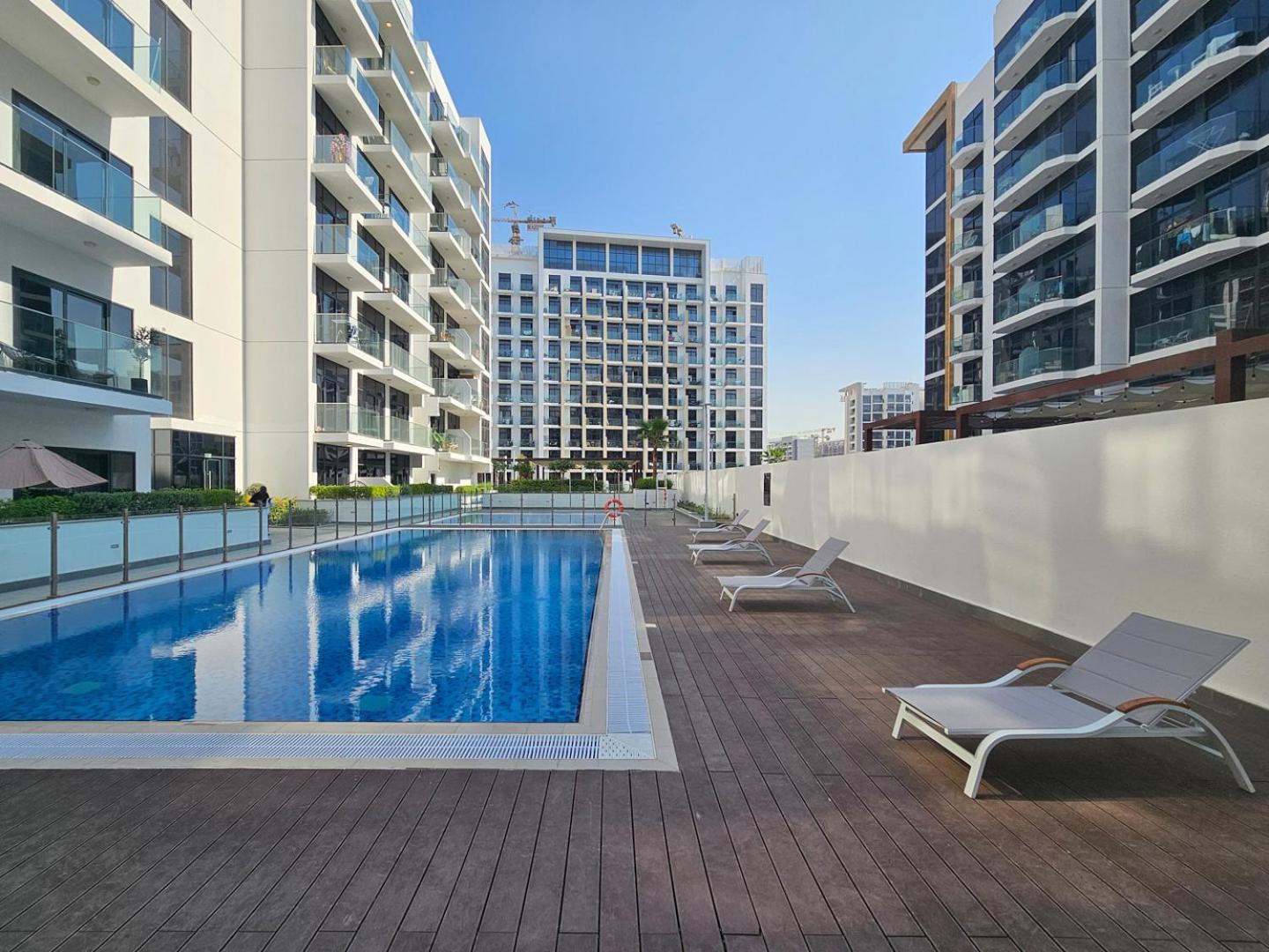 Spacious Boho Pool View *