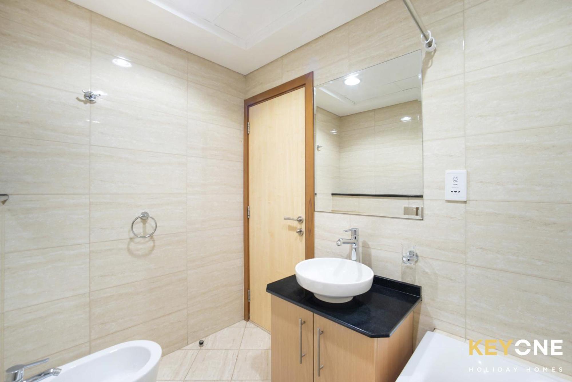 Fascinating Ocean Views In A One Bedroom * Dubaï