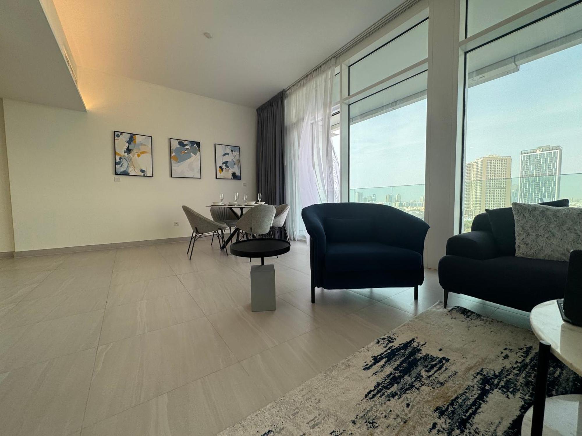 Ashri Luxe Spacious Near Metro, Frame Apartamento Dubai