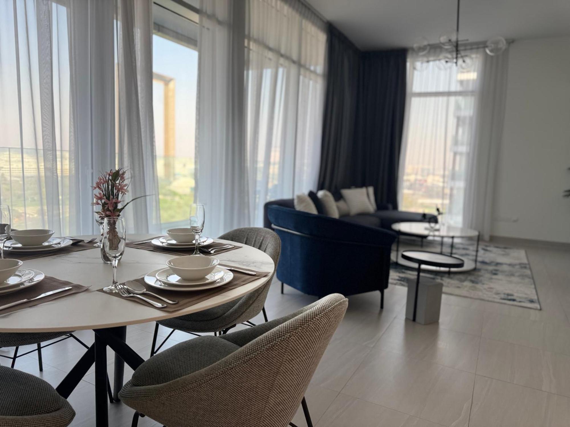 Ashri Luxe Spacious Near Metro, Frame Apartamento Dubai