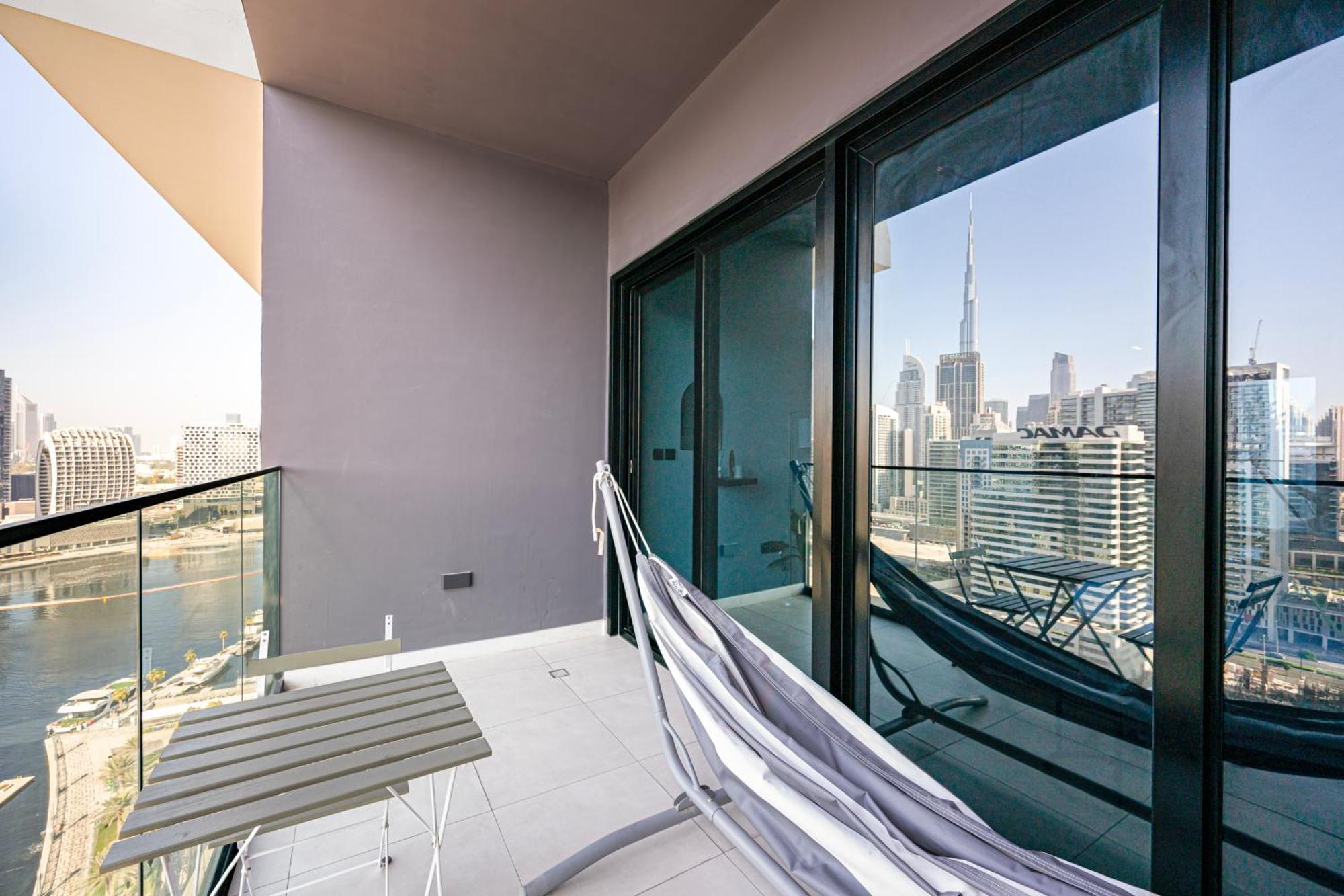 Skyline Elegance Burj Views *