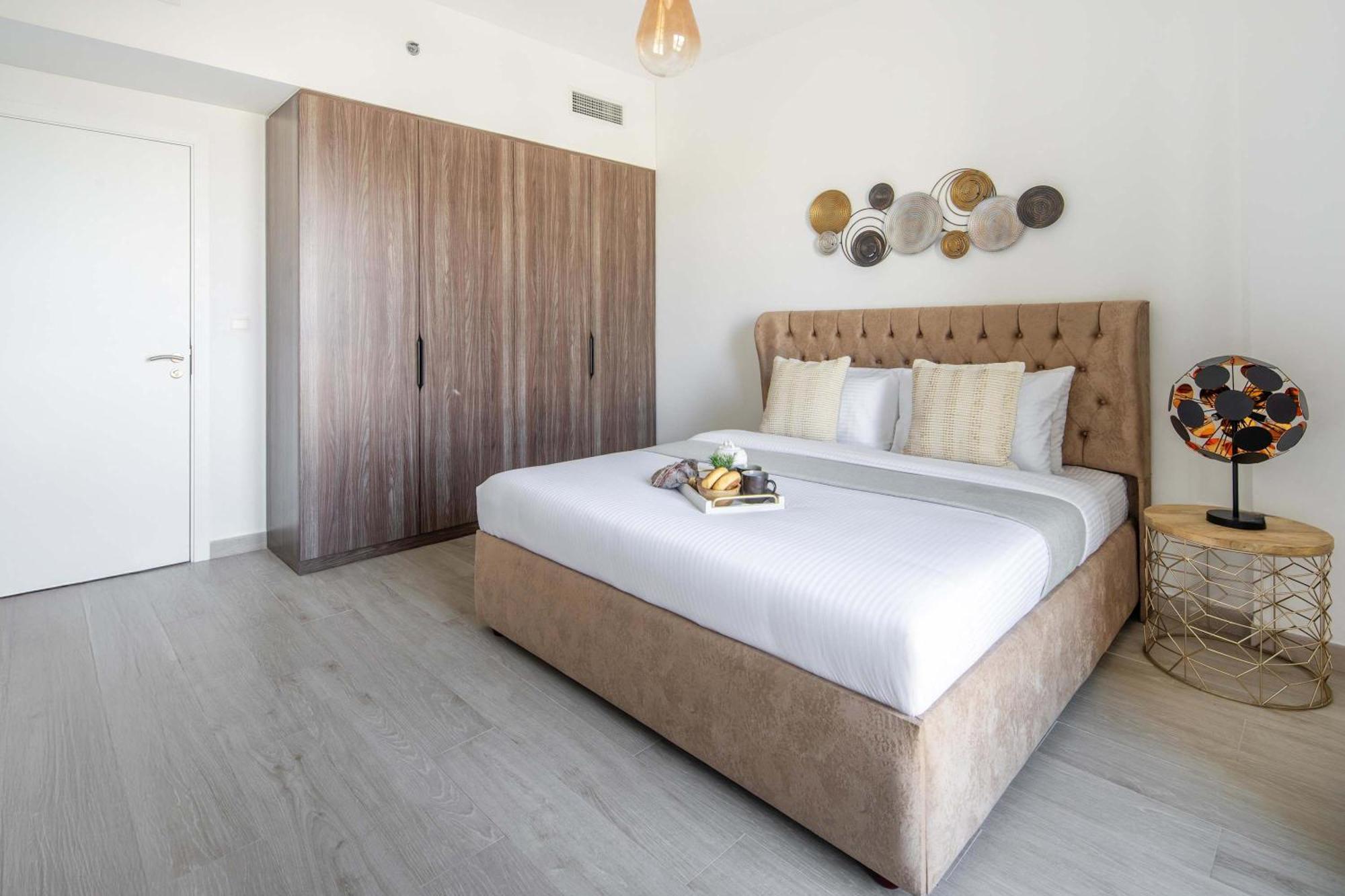 Frank Porter - Lamtara 3 * Dubai