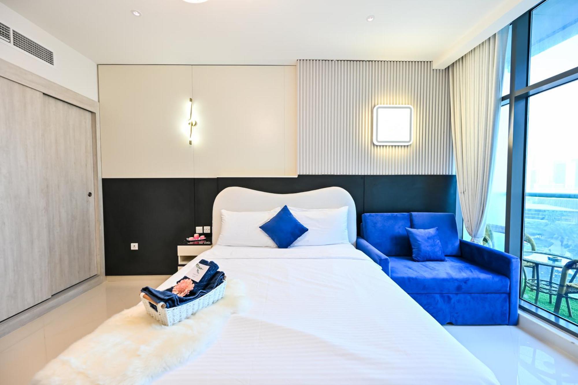 Luxury - Sea View, Access & Infinity Pool - Seven Palm Residences *
