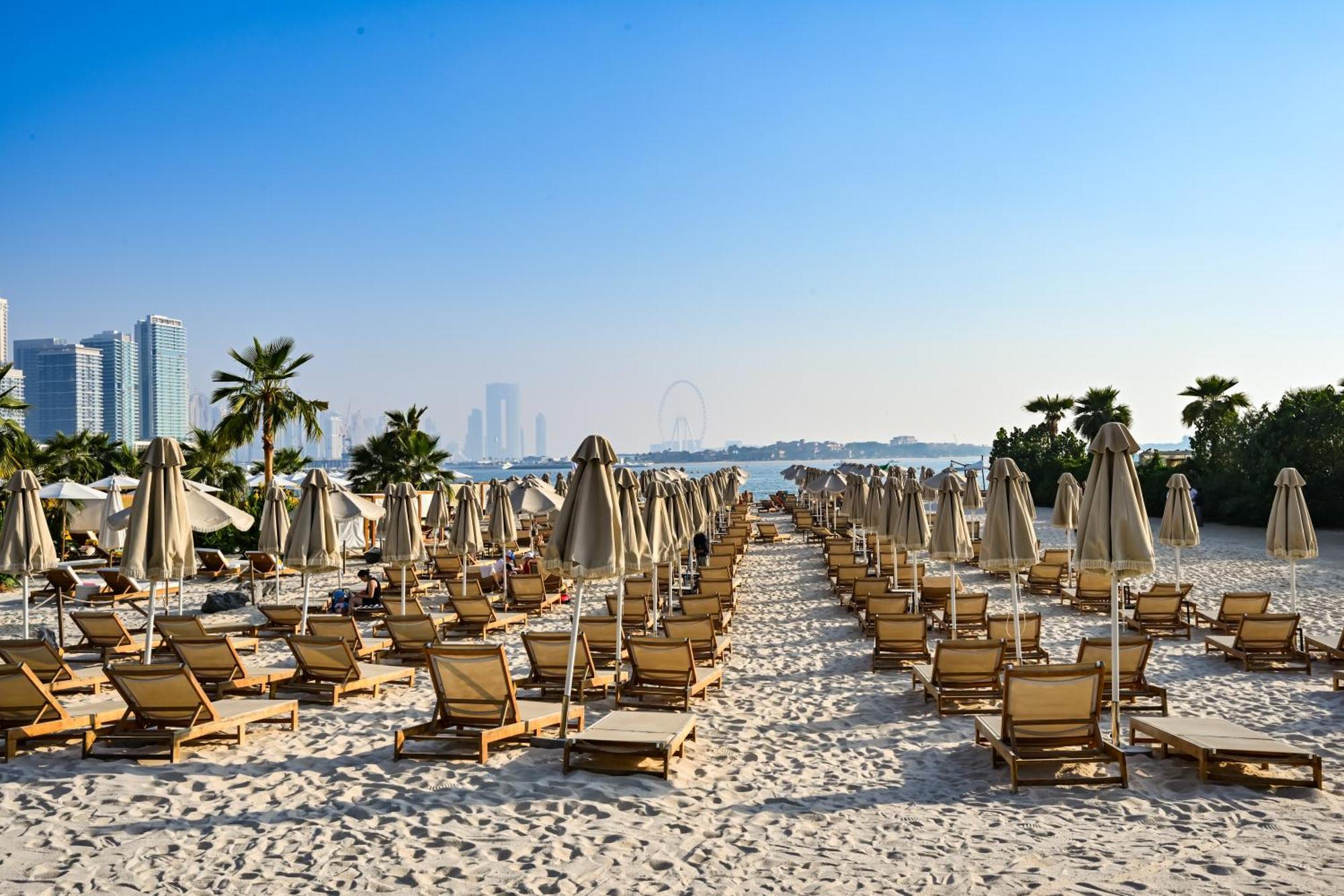 Luxury - Sea View, Access & Infinity Pool - Seven Palm Residences Lejlighed