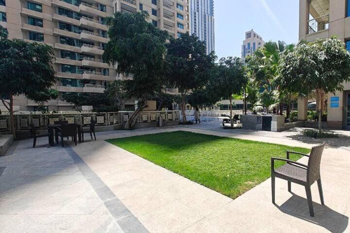 29 Boulevard By Emaar 1br 4min Walk To The Burj And Mall Dubaï