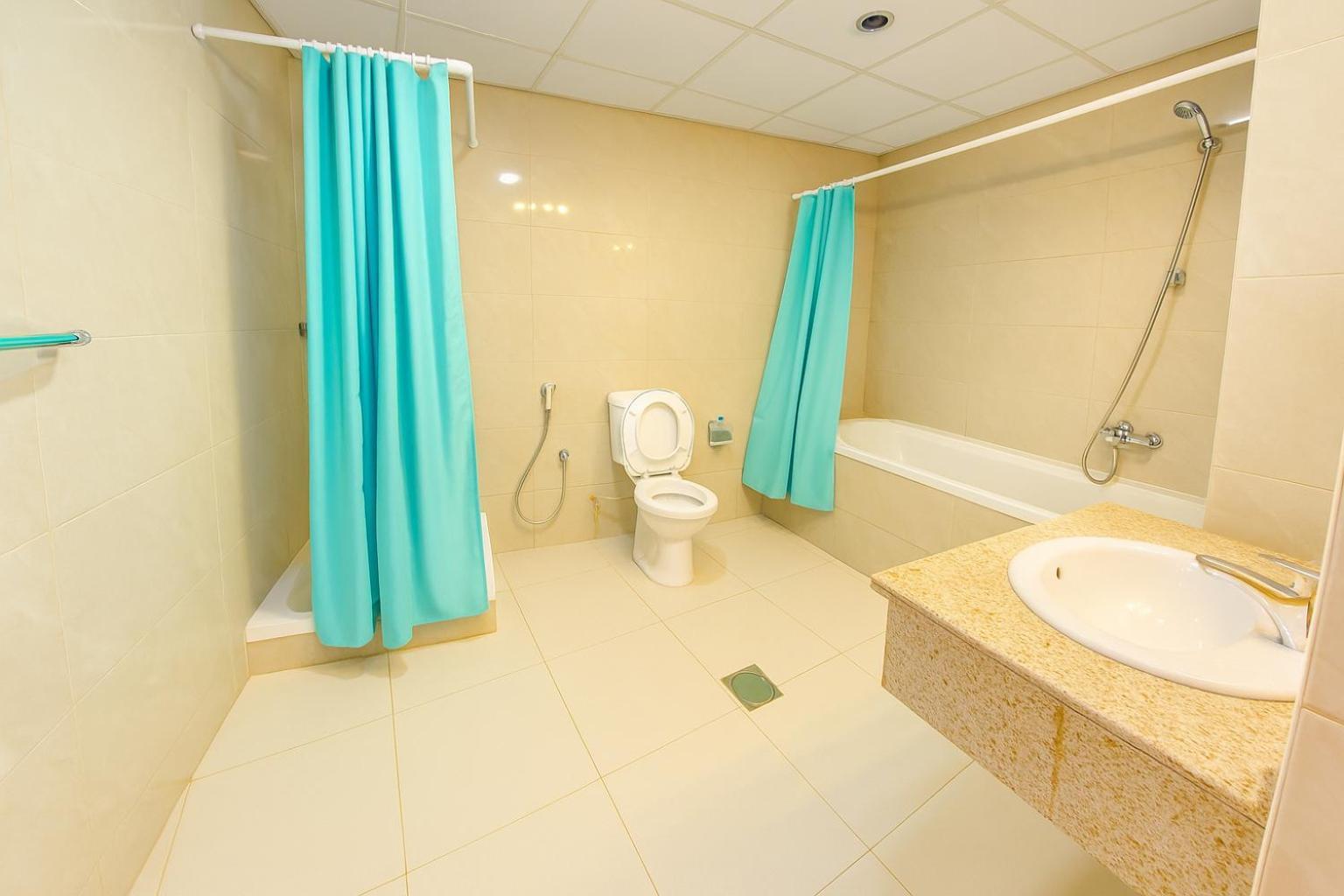 Apartment Masters And Double For Girls Only In Marina,