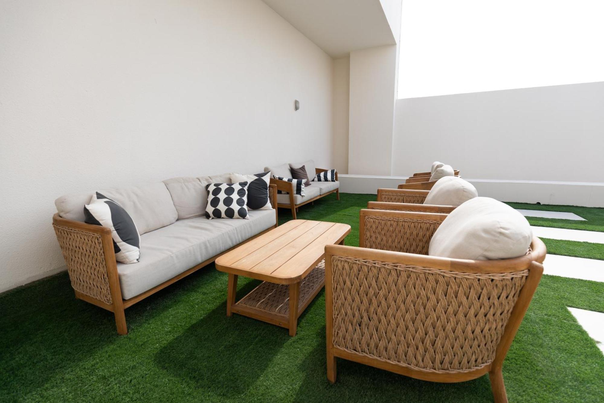Exclusive 1br In Prime Residence, Al Furjan * Dubaï