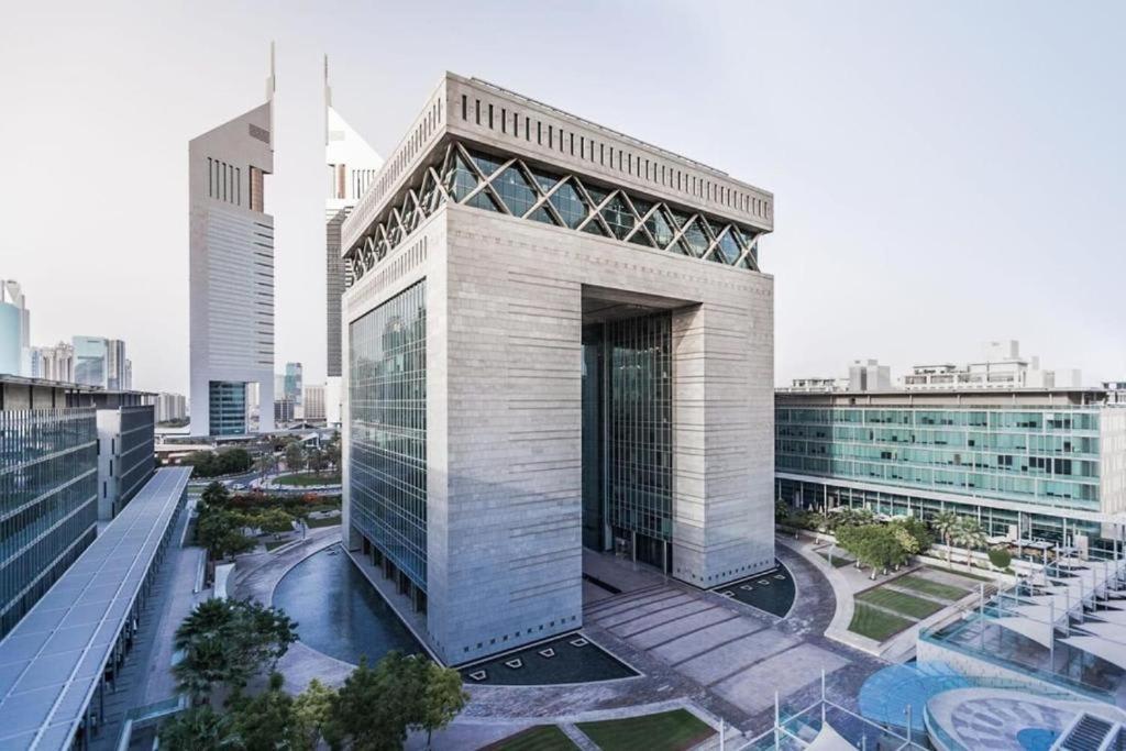 Apartemen Silkhaus In Difc With Burj Khalifa View, Pool & Gym Dubai