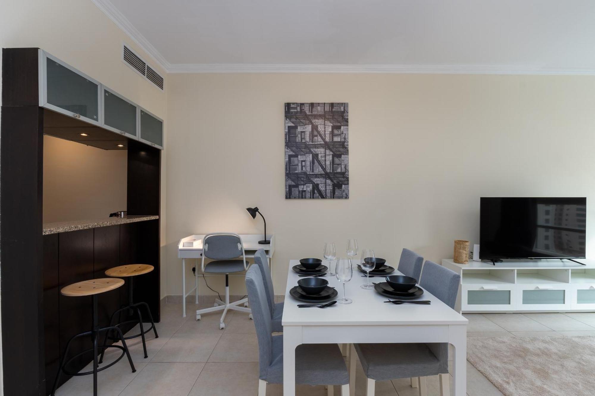 Apartment Marina Quays West, Marina - Mint