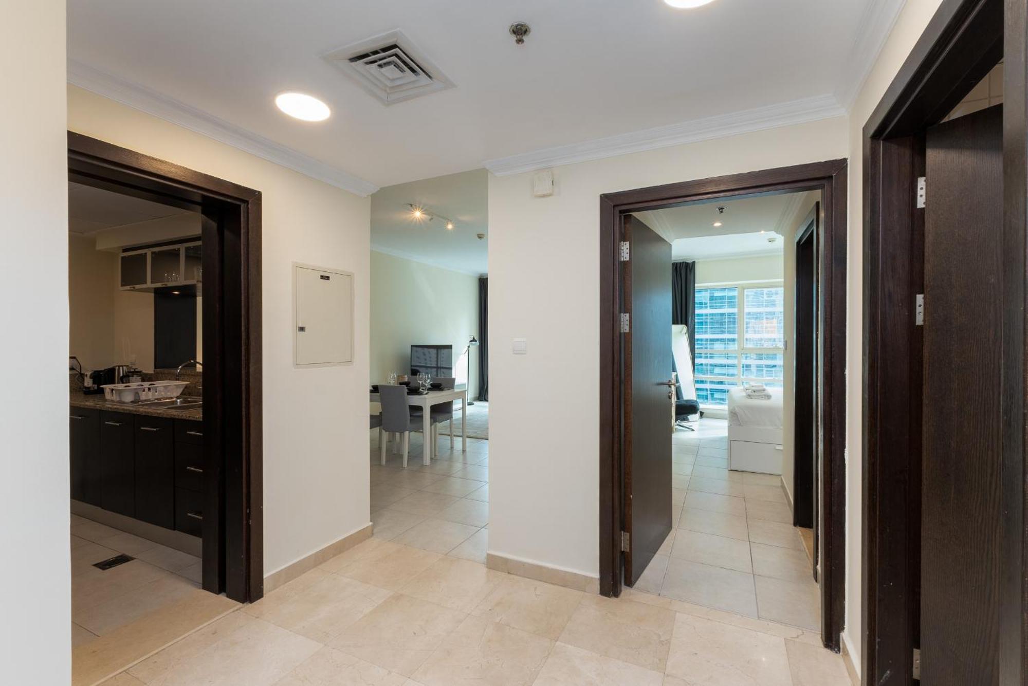 Marina Quays West, Marina - Mint Apartment Dubai