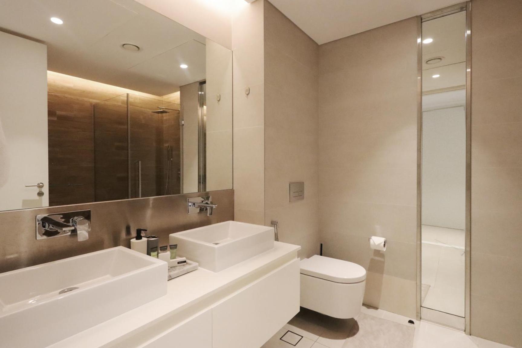 Livbnb-upgraded 2br Maid's With Sea View Apartment Dubai