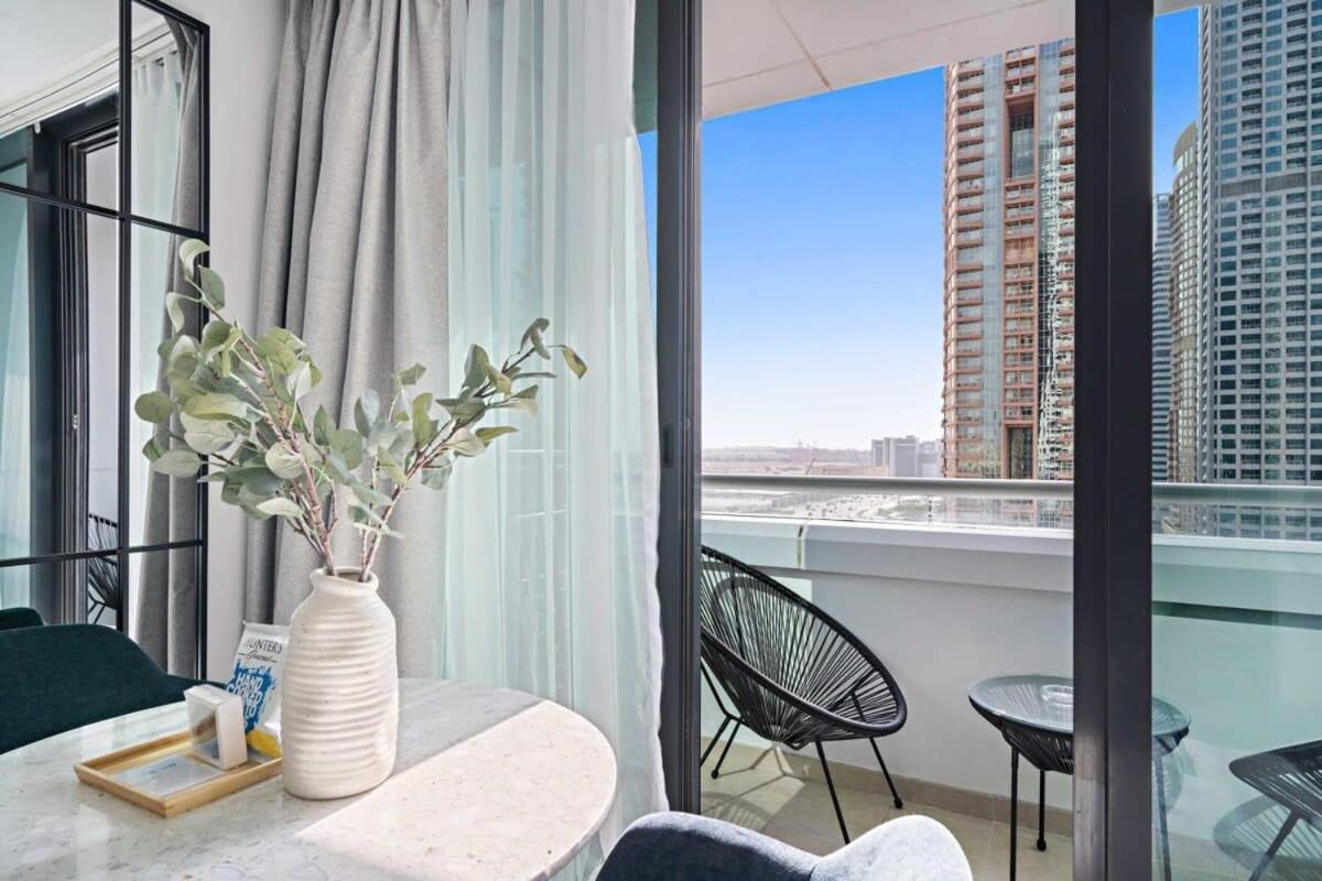 Appartement Silkhaus Spacious Near Almas West *