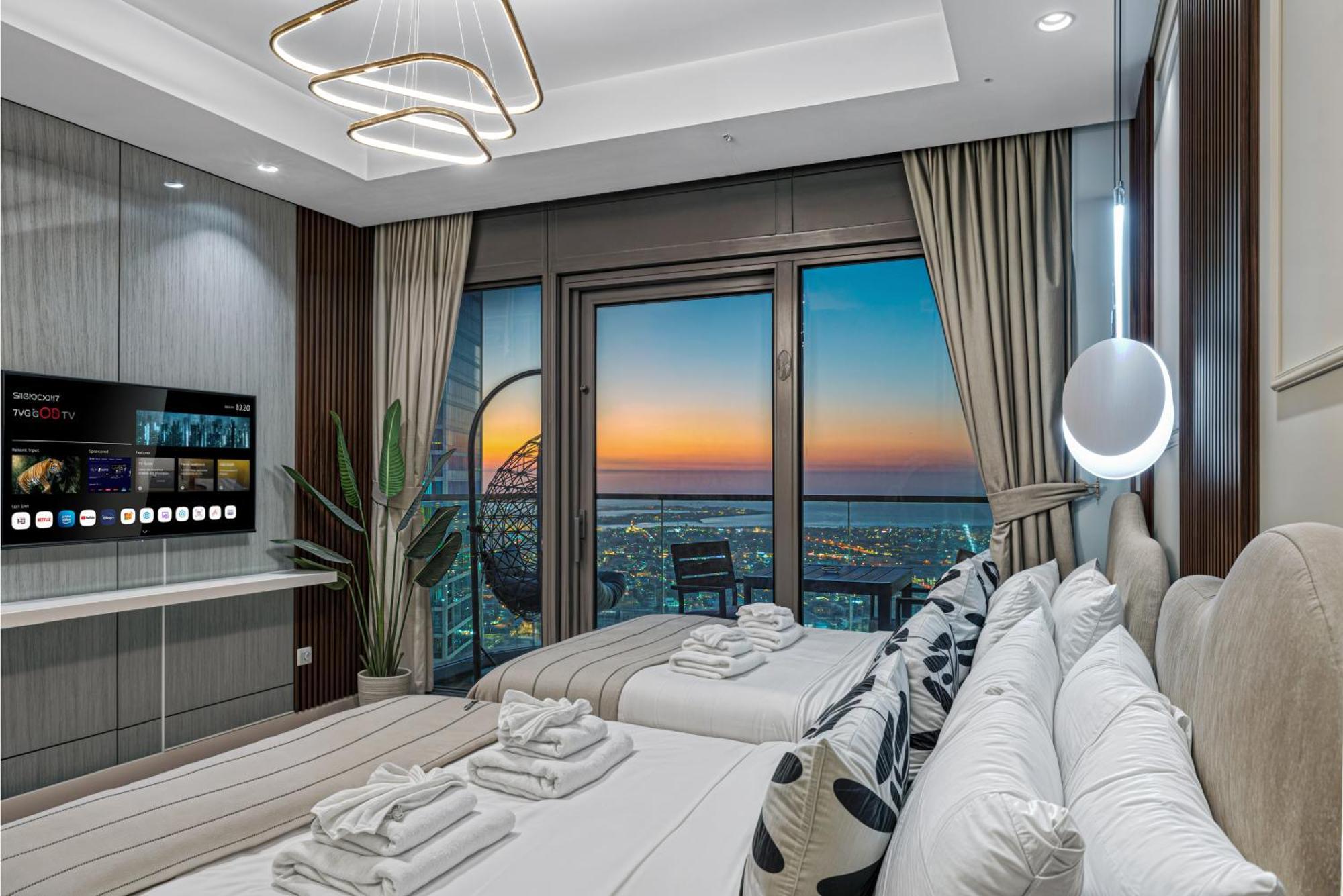 Scenic Infinity Pool With Burj Khalifa Views Apartemen *