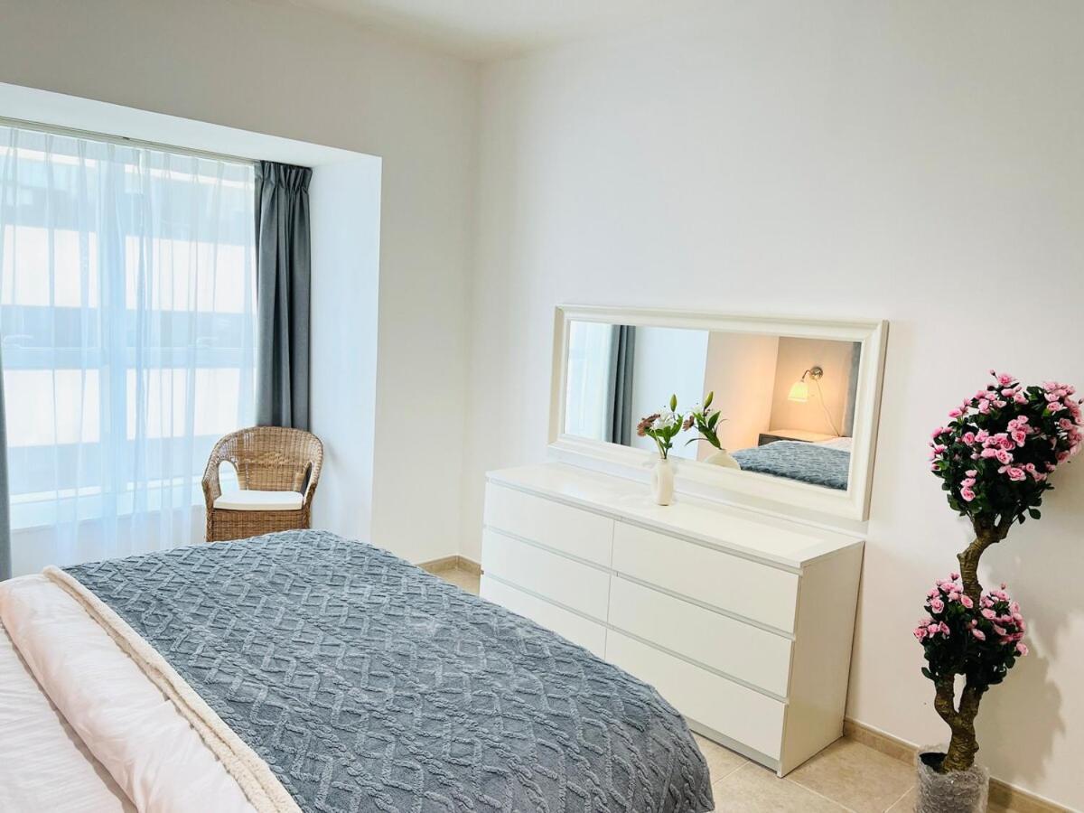 Appartement Sea View 1 Bedroom Flat, Luxury Amenities, Near & Tram With Free Parking In Marina