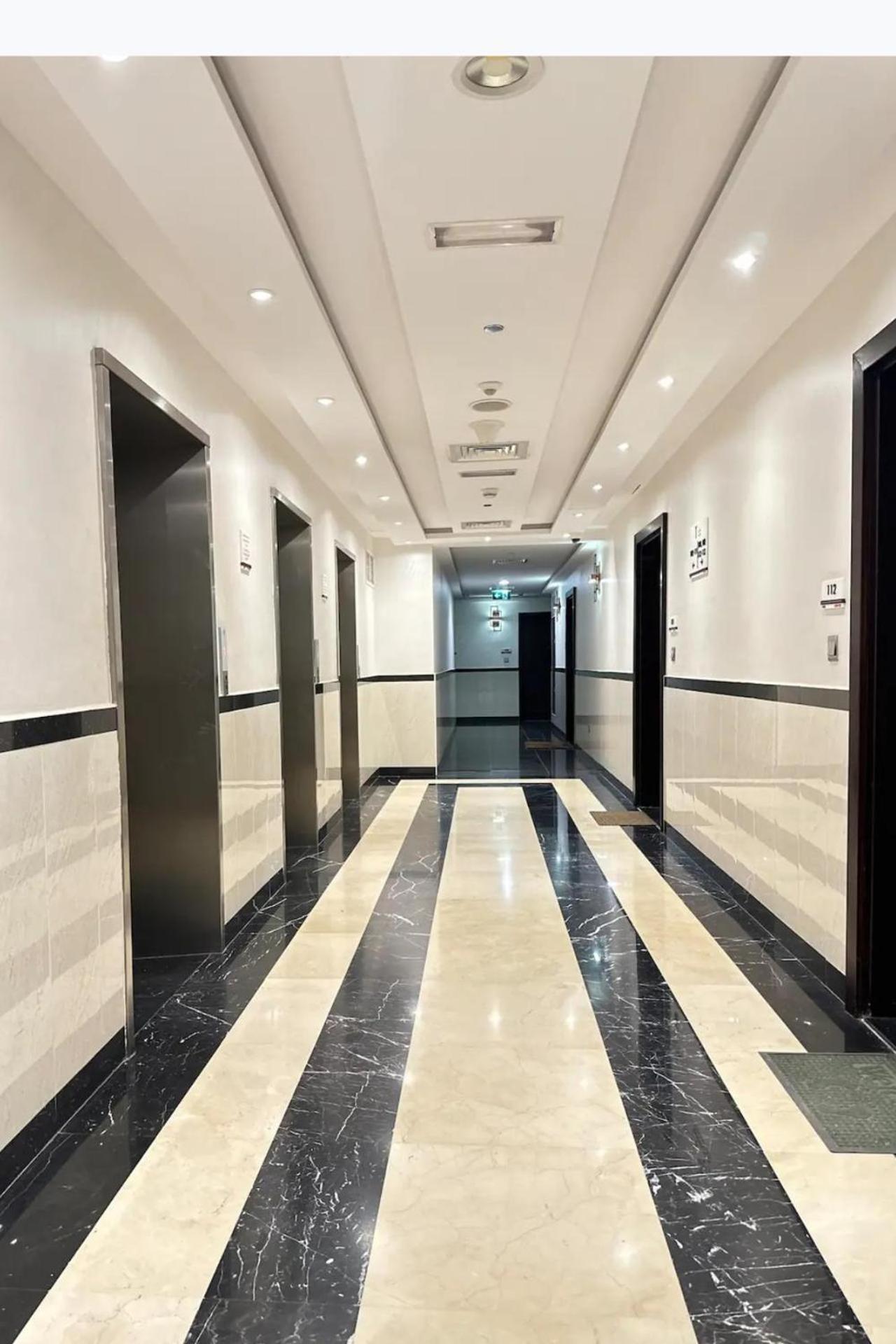 Starz Tower Cozy In Appartement *