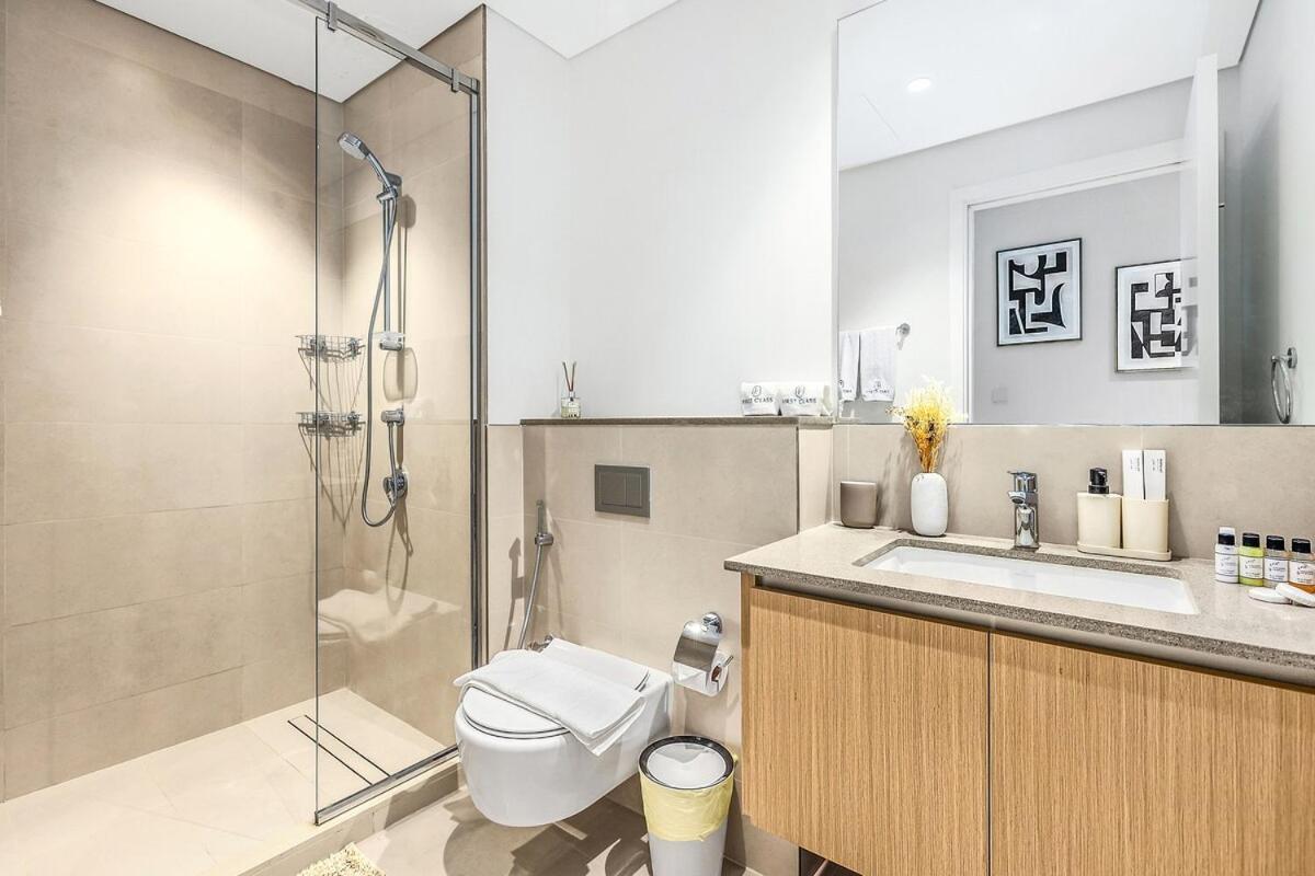 First Class 2br Design Meets Comfort Lejlighed *