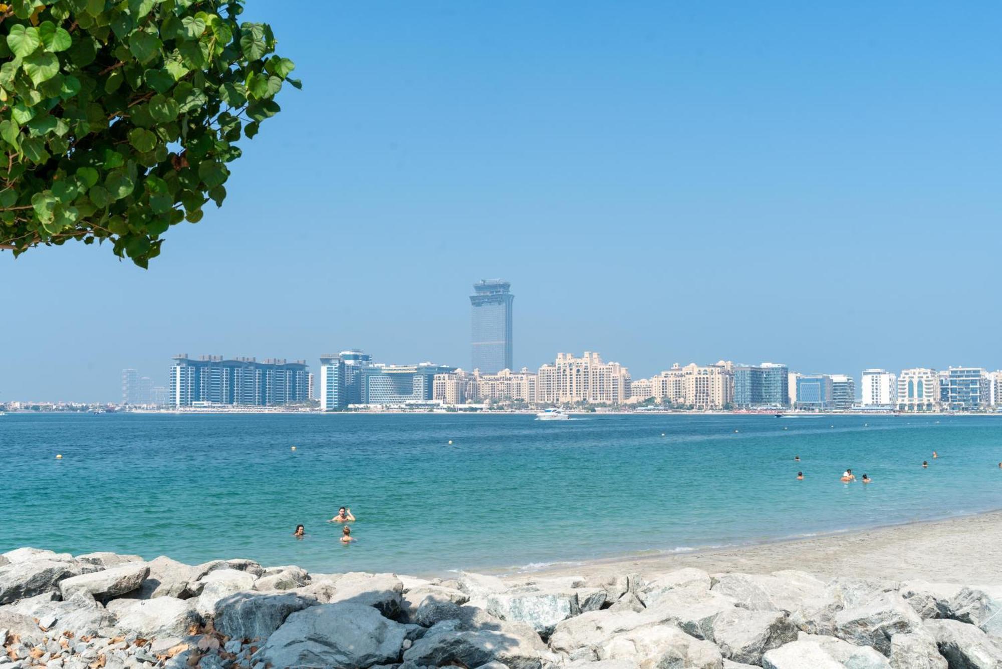 Vista 1 - Beachfront Stunning - Full Sea Views Appartement Dubaï