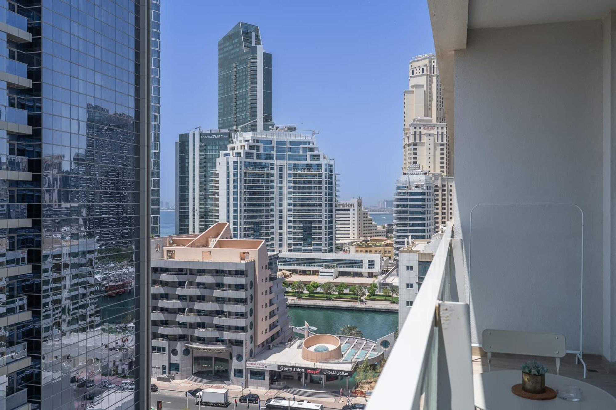 Modern 1-bed With Partial Sea & Marina View