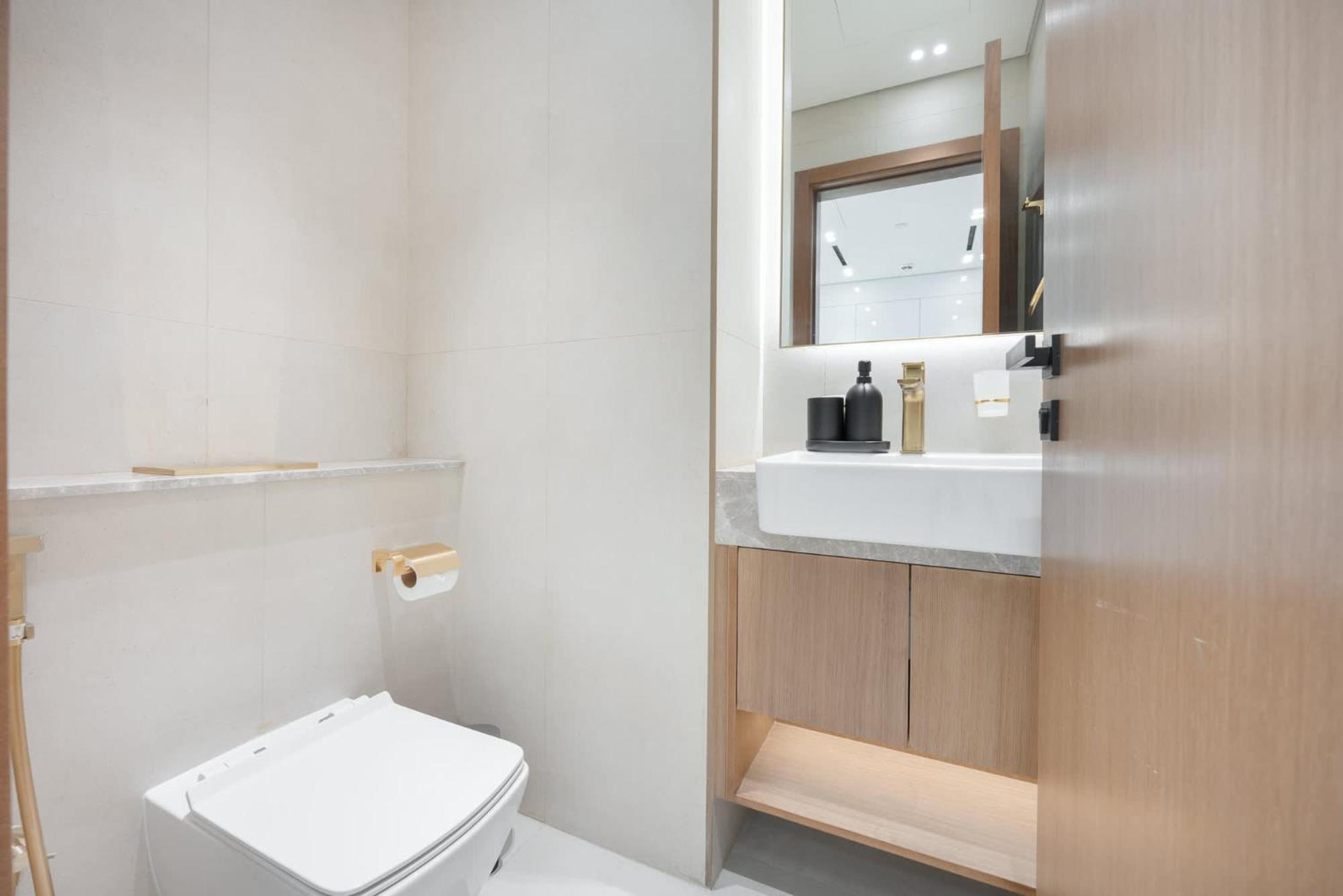 Lavish 1 Bedroom In Binghatti Gardenia That Sleeps 4