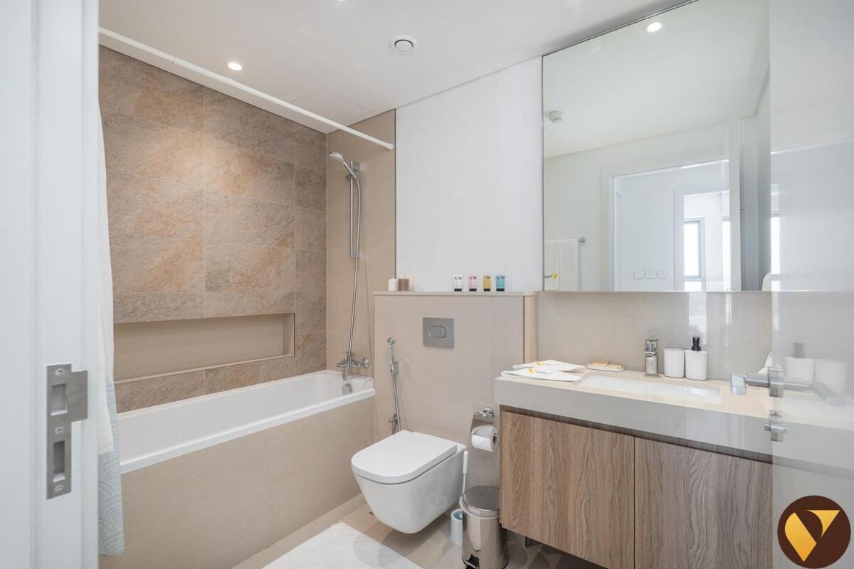 Downtown Views Ii - Vogue One Bedroom With Balcony, 32nd Floor Opposite Mall Skybridge *