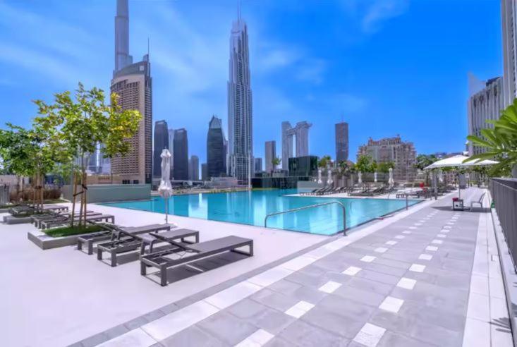 Downtown Views Ii - Vogue One Bedroom With Balcony, 32nd Floor Opposite Mall Skybridge * Dubaï