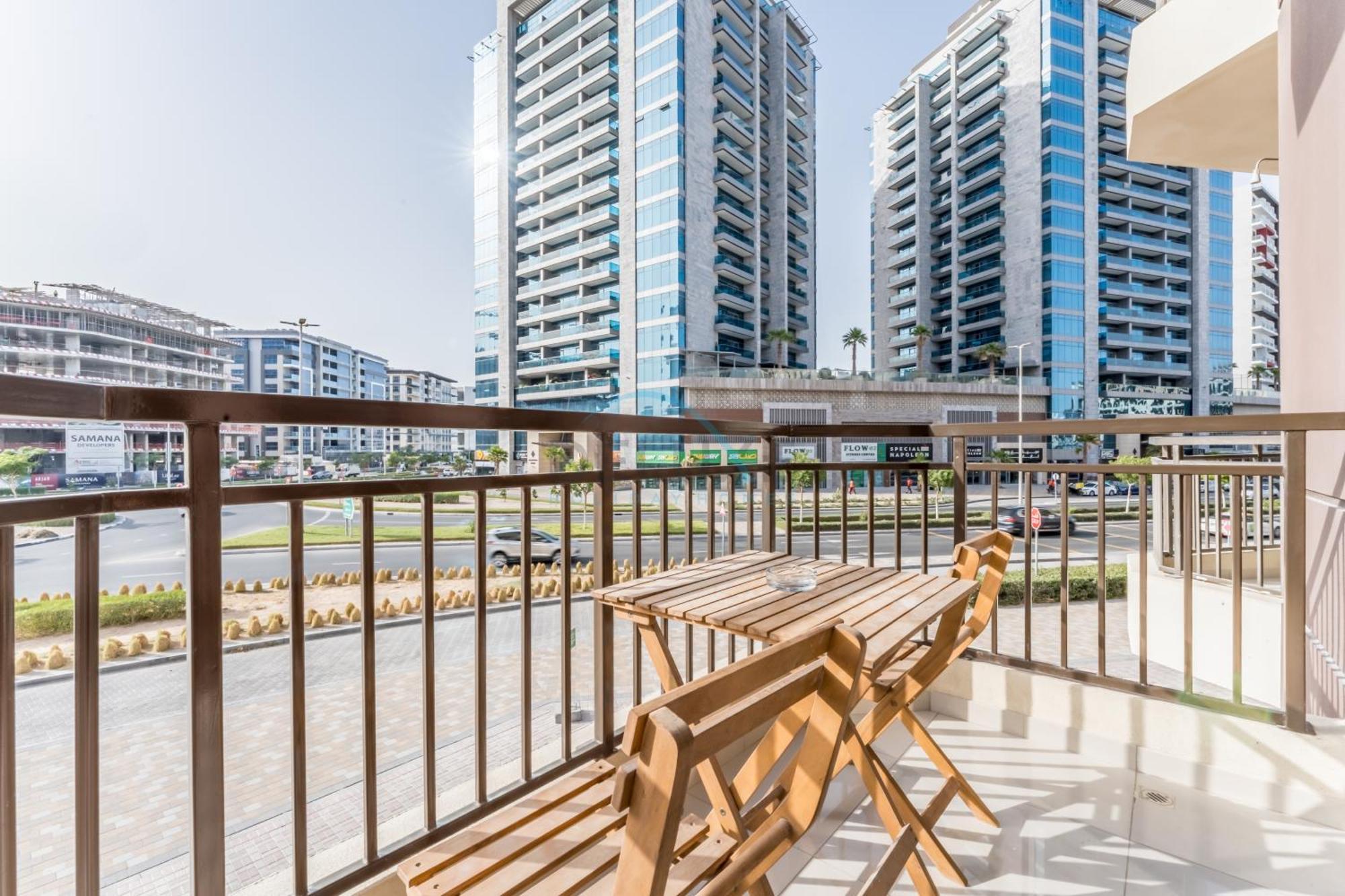 With Balcony & View, Walk To Miracle Garden, Short Drive To Moe, Lincoln Park B, Arjan By Deluxe Homes Appartement