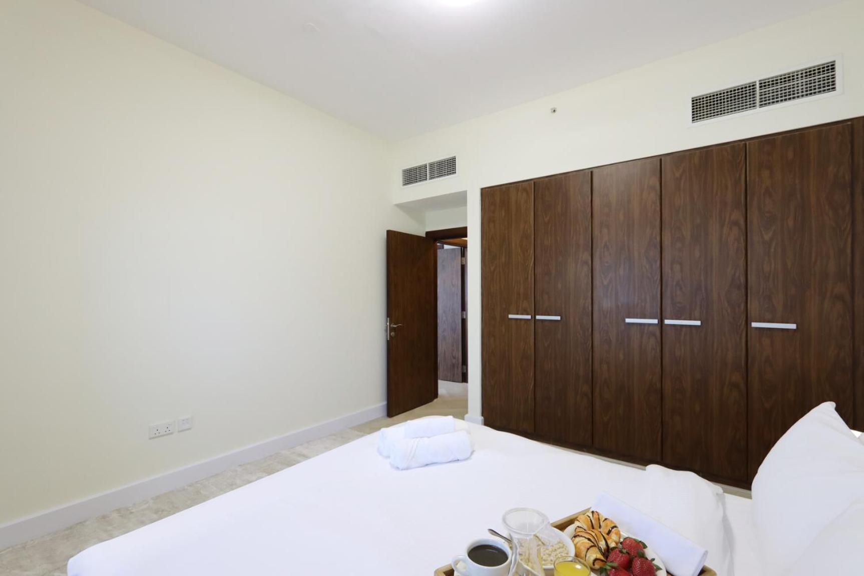 Livbnb - Burj Khalifa View 2br Spacious *