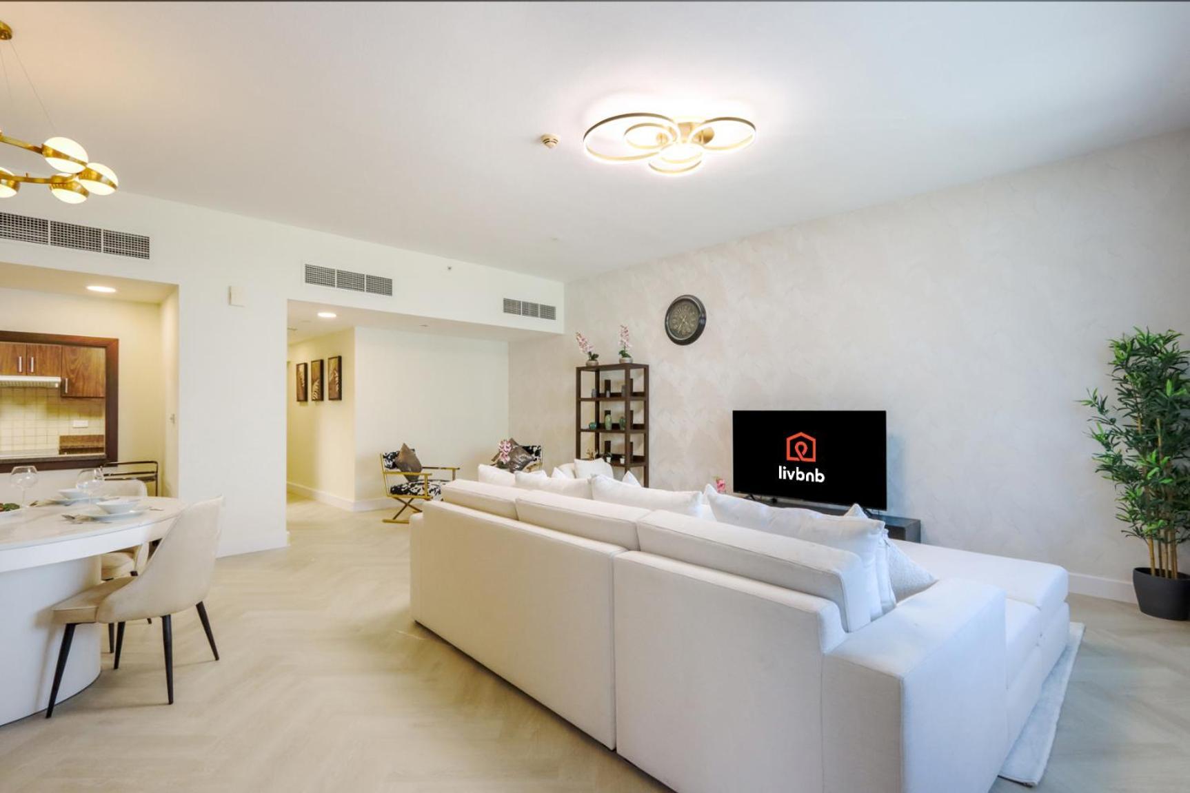 Livbnb - Burj Khalifa View 2br Spacious Dubai