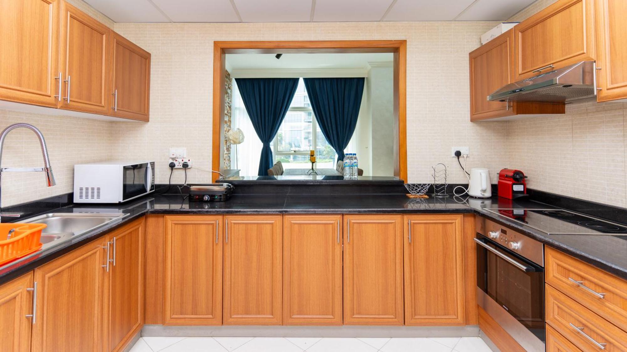 Holidays R Us 2 Bedroom Panoramic View * Dubai