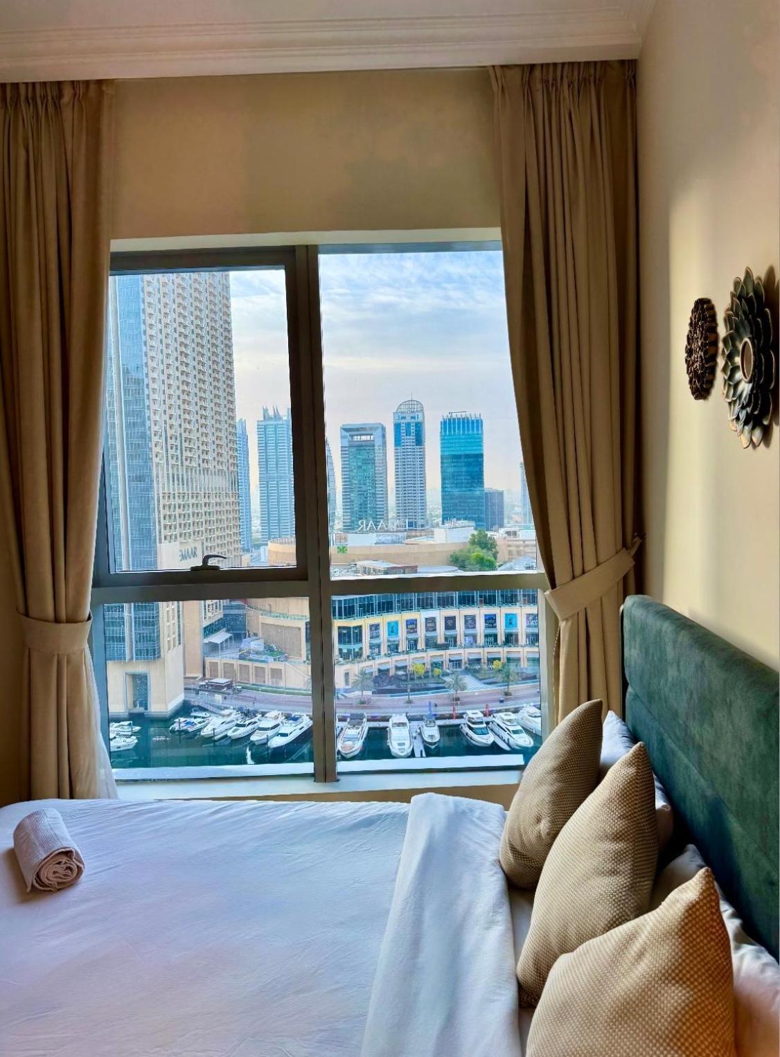 Intercontinental Marina Full Marina View With Balcony, Marina Mall, Large 1 Bedroom Apartment, Kitchen, 2 Toilets, 1 Parking, Swimming Pool And Gym Free Access, Paid Breakfast Appartement *