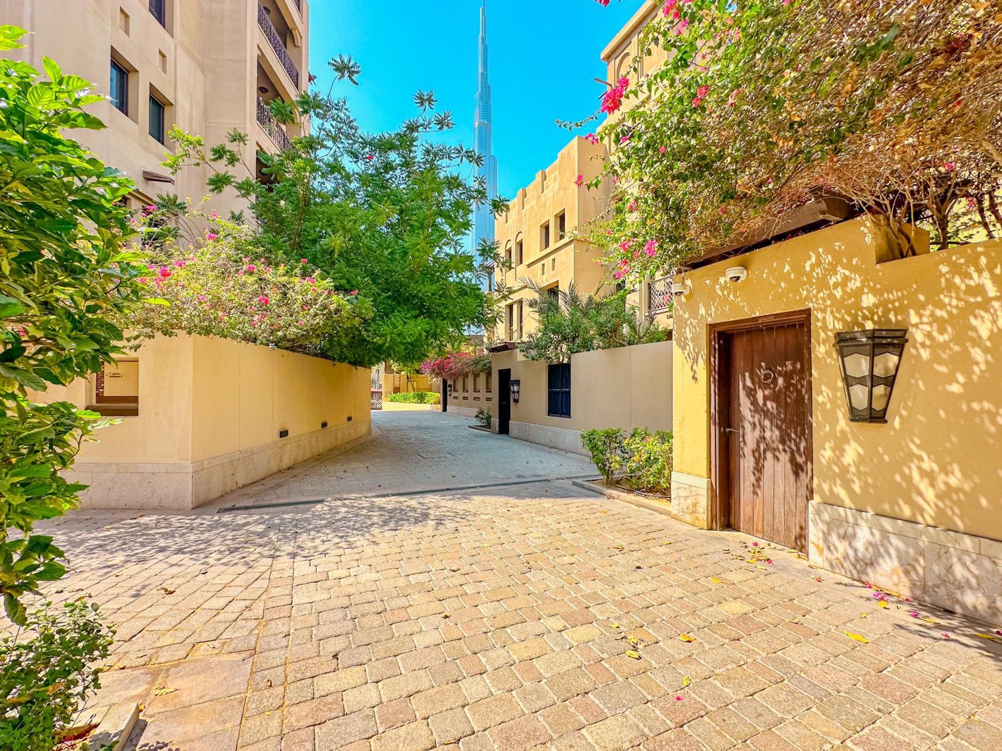 Royal Escape In Old Town With Burj Views By Sbh *