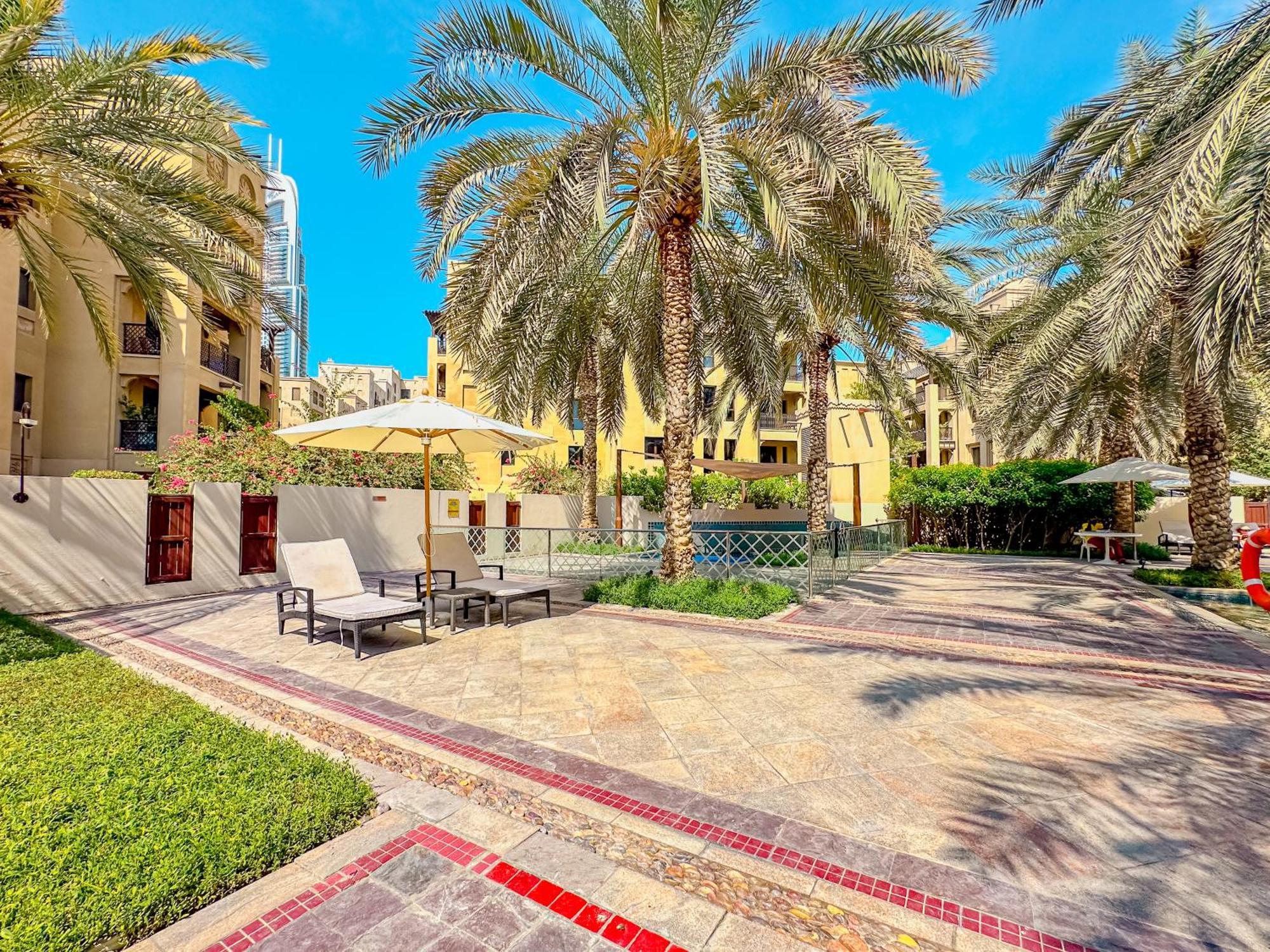 Royal Escape In Old Town With Burj Views By Sbh Appartement Dubaï