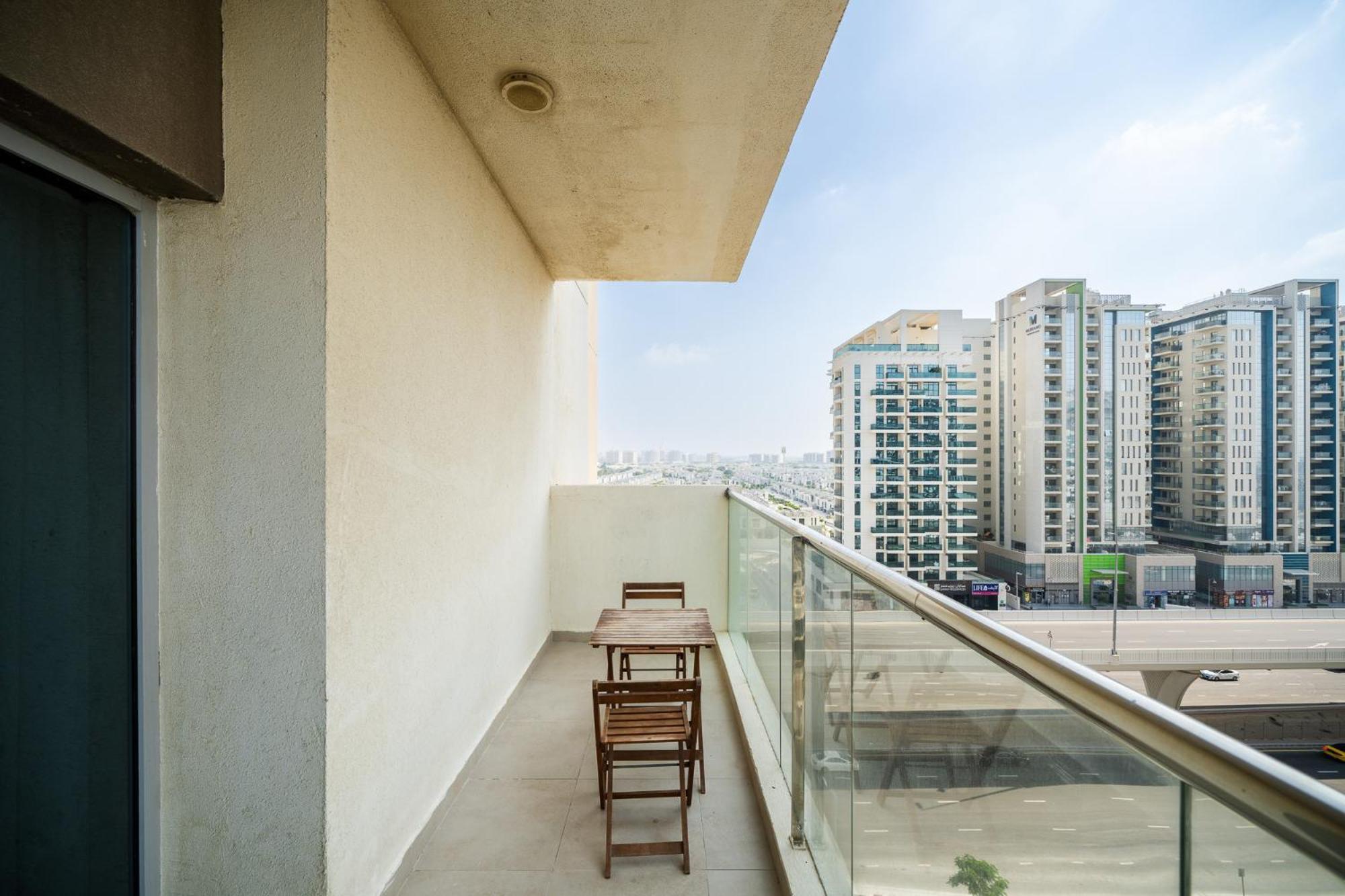 Alh Vacay In Azizi Samia * Dubai