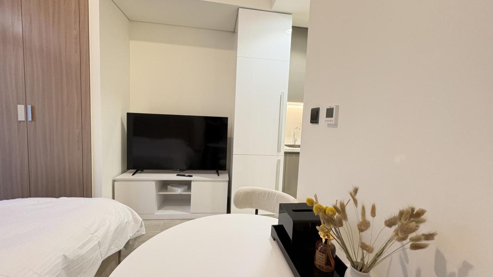 The Riviera Nest Cosy Design Heart Of Mbr Appartement *
