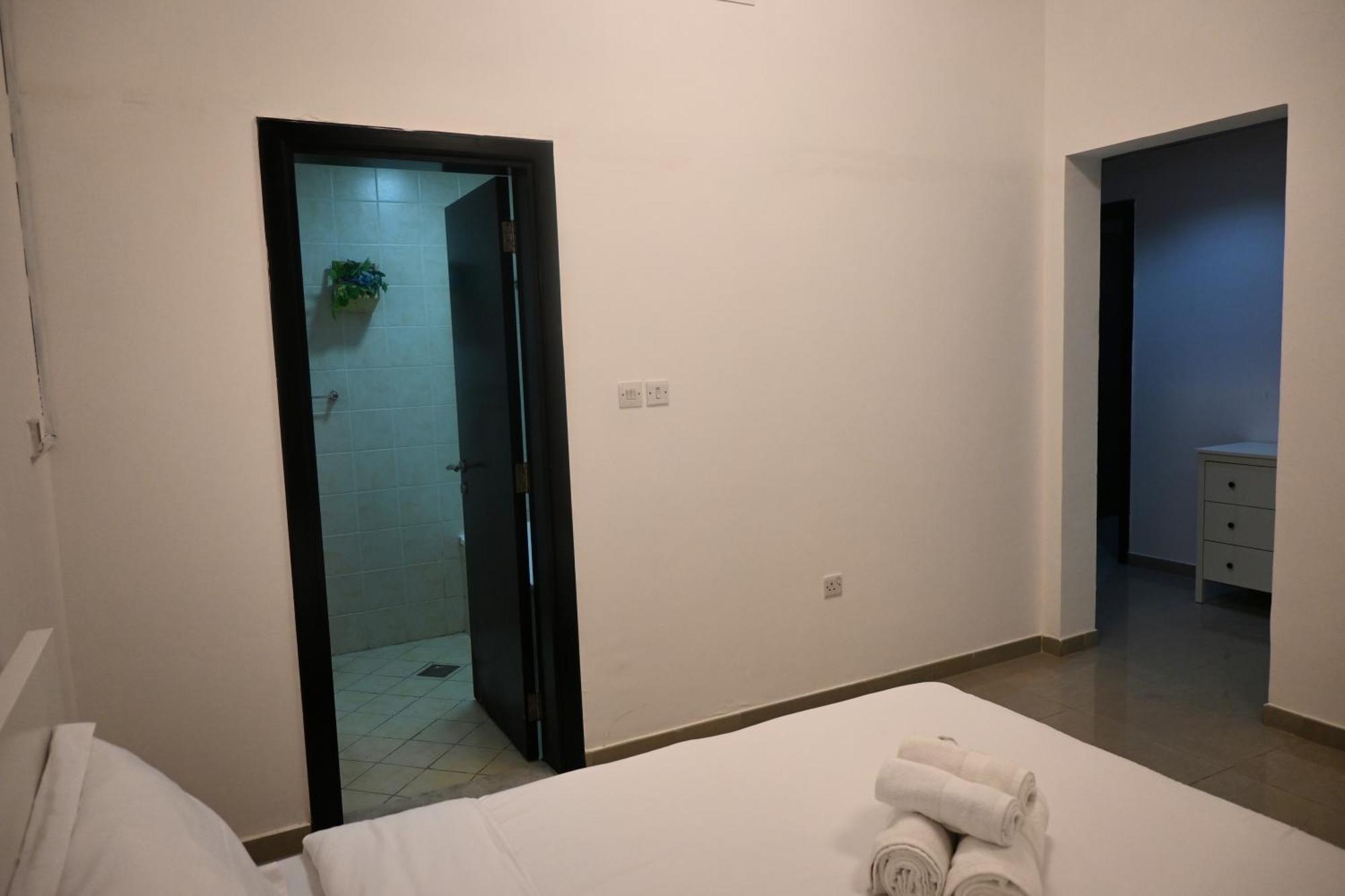 Great Flat Near Marina & With Amazing View, Many Activities & En-suite *