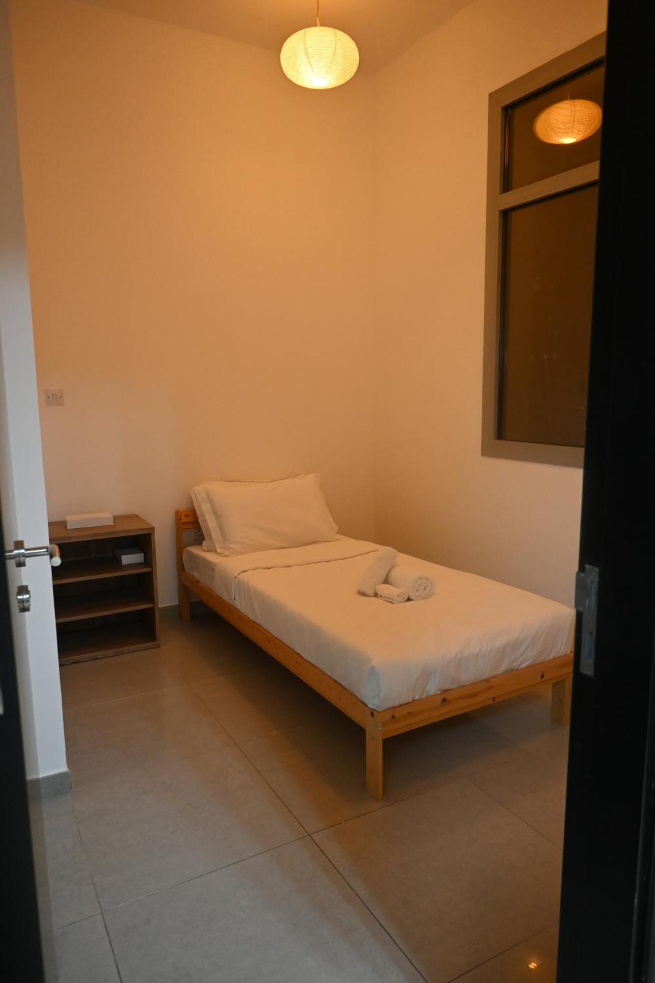 Great Flat Near Marina & With Amazing View, Many Activities & En-suite Dubai
