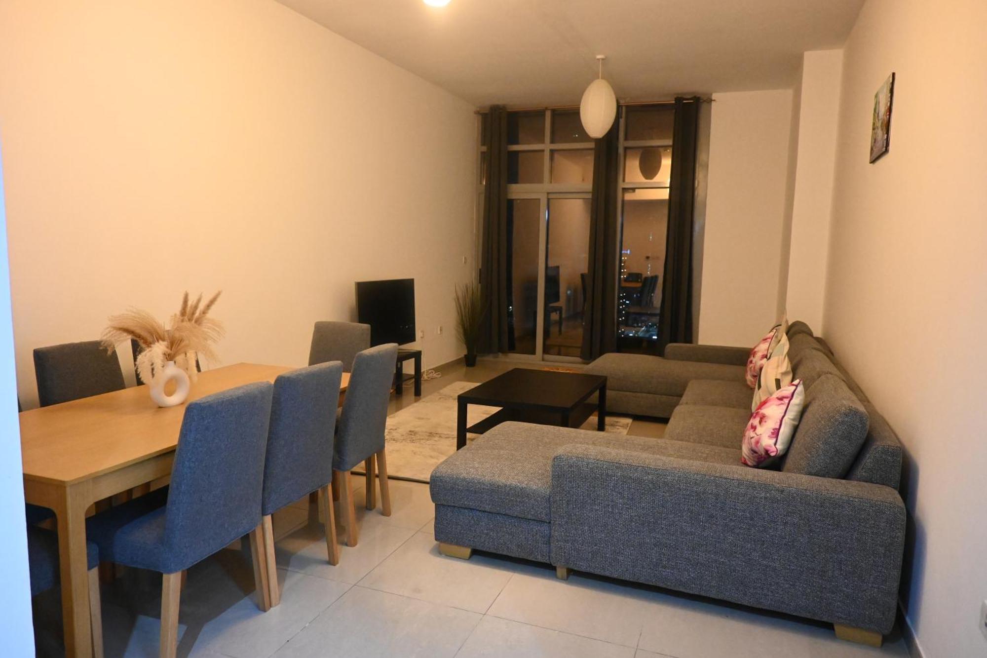 Great Flat Near Marina & With Amazing View, Many Activities & En-suite *