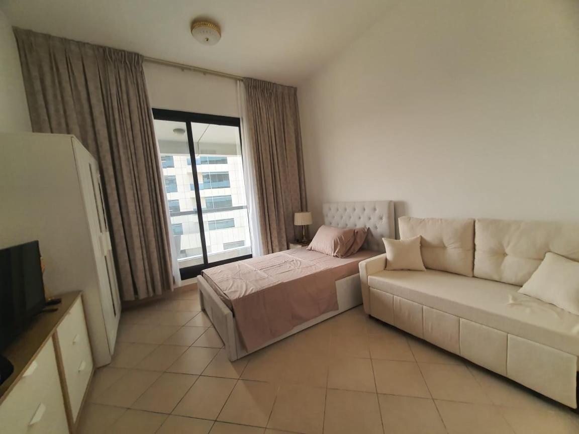 Apartment On Marina Walk Dubai