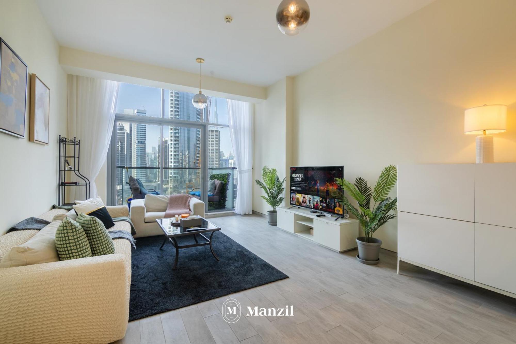 Stylish 1br With Canal Views In Business Bay *