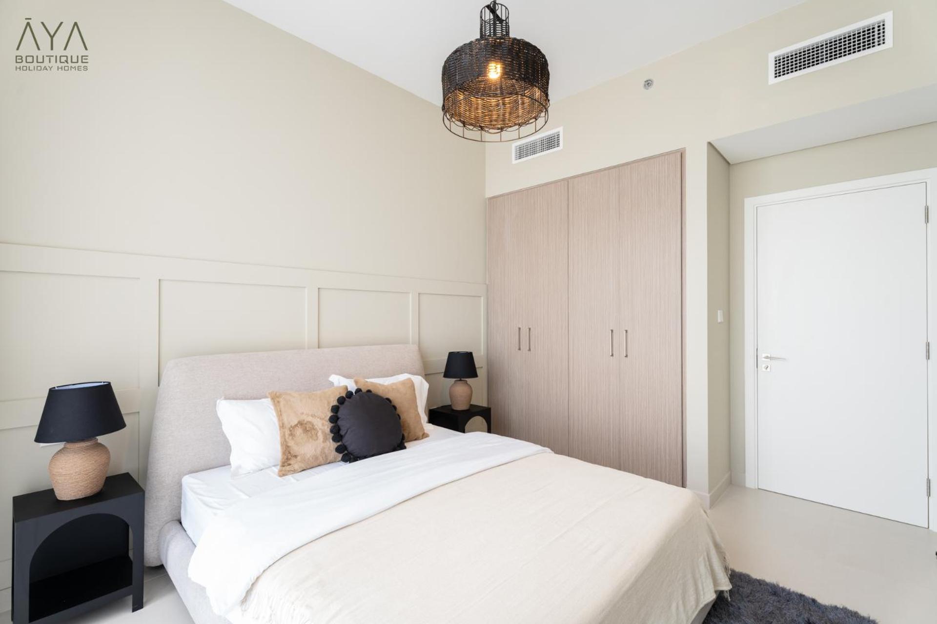Elegant Luxury With Stunning Views In Creek Harbour Apartment