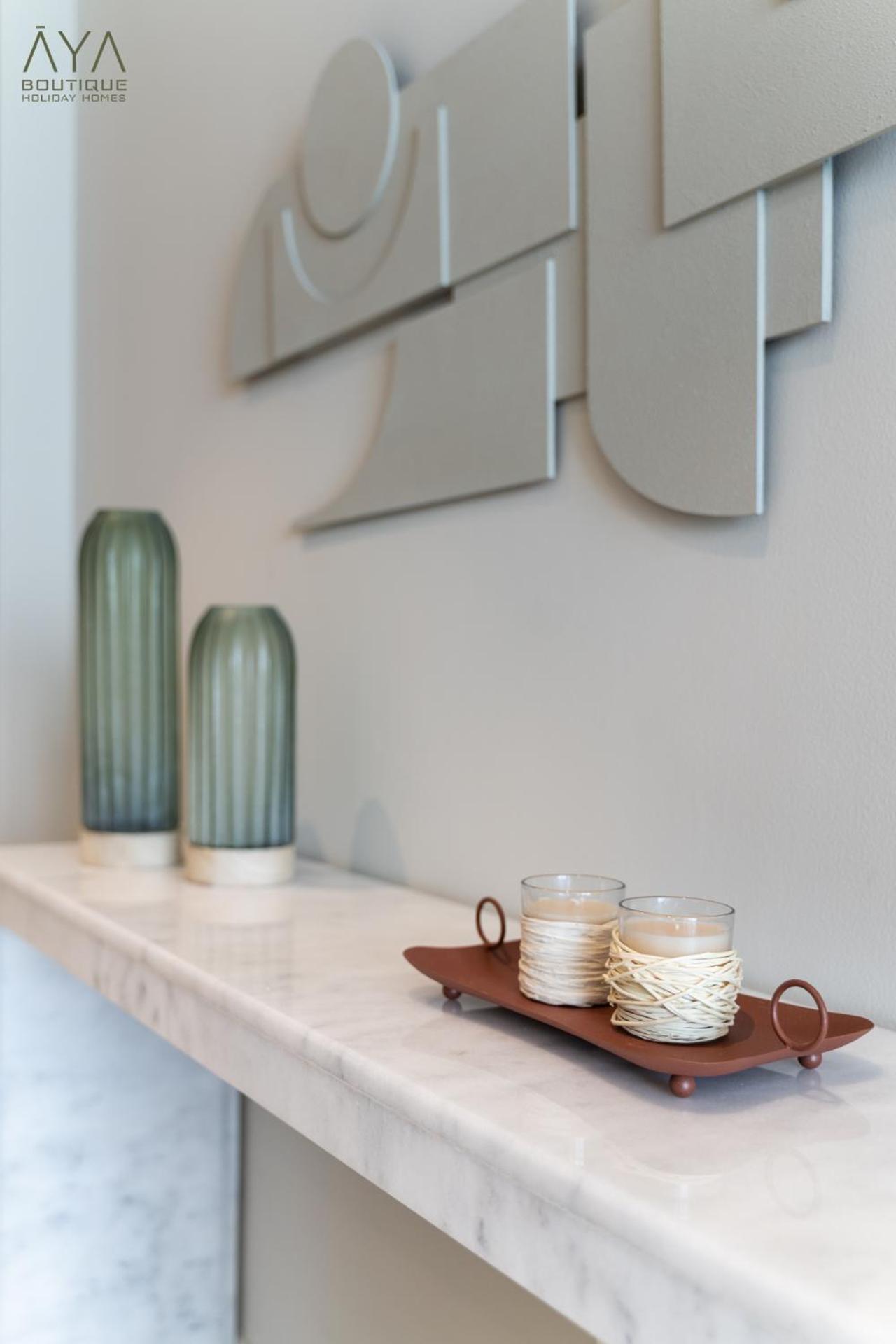 Elegant Luxury With Stunning Views In Creek Harbour Apartemen *