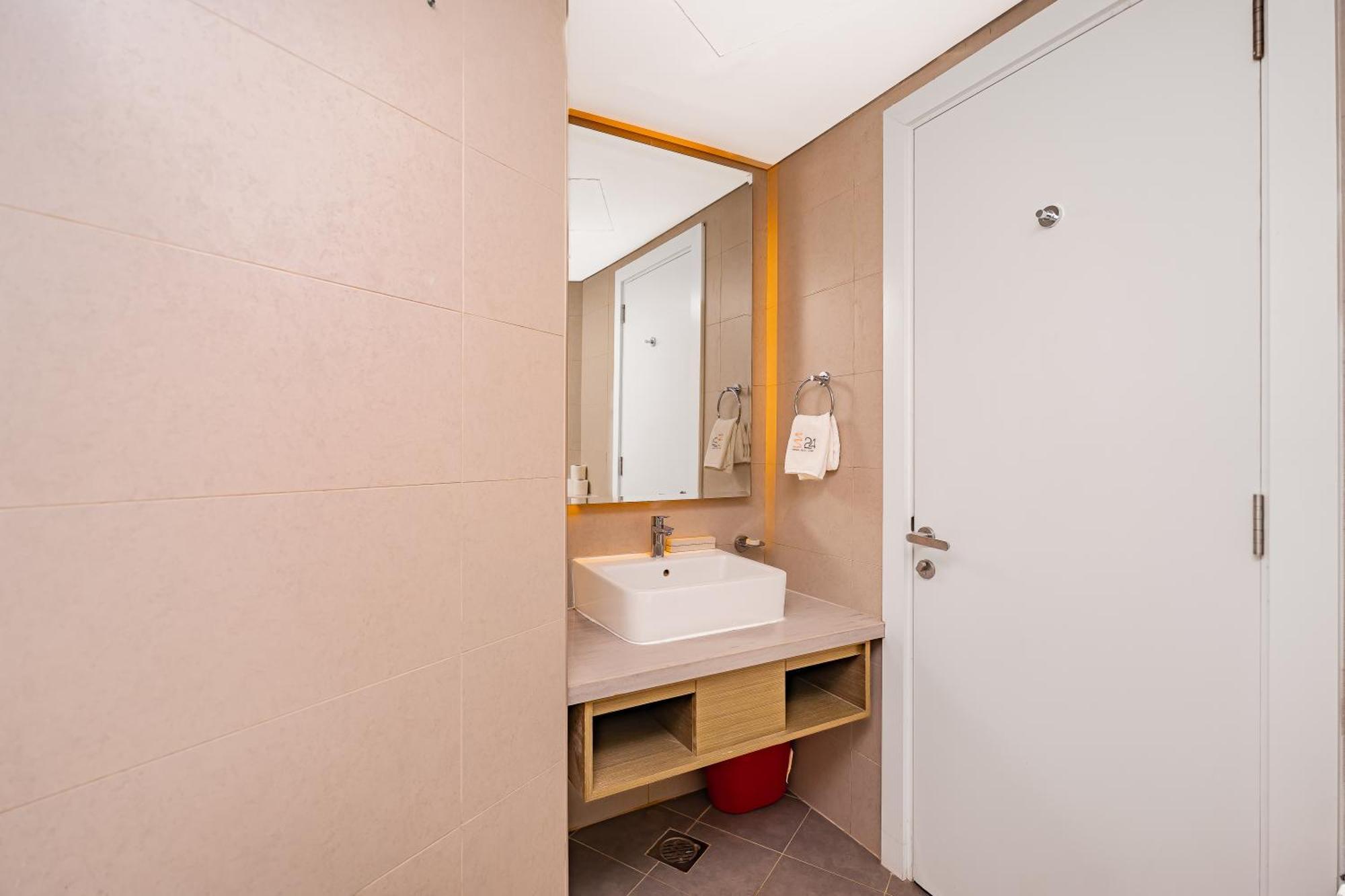 Escape 24 - Luxury In Damac Maison Prive Business Bay Apartemen *