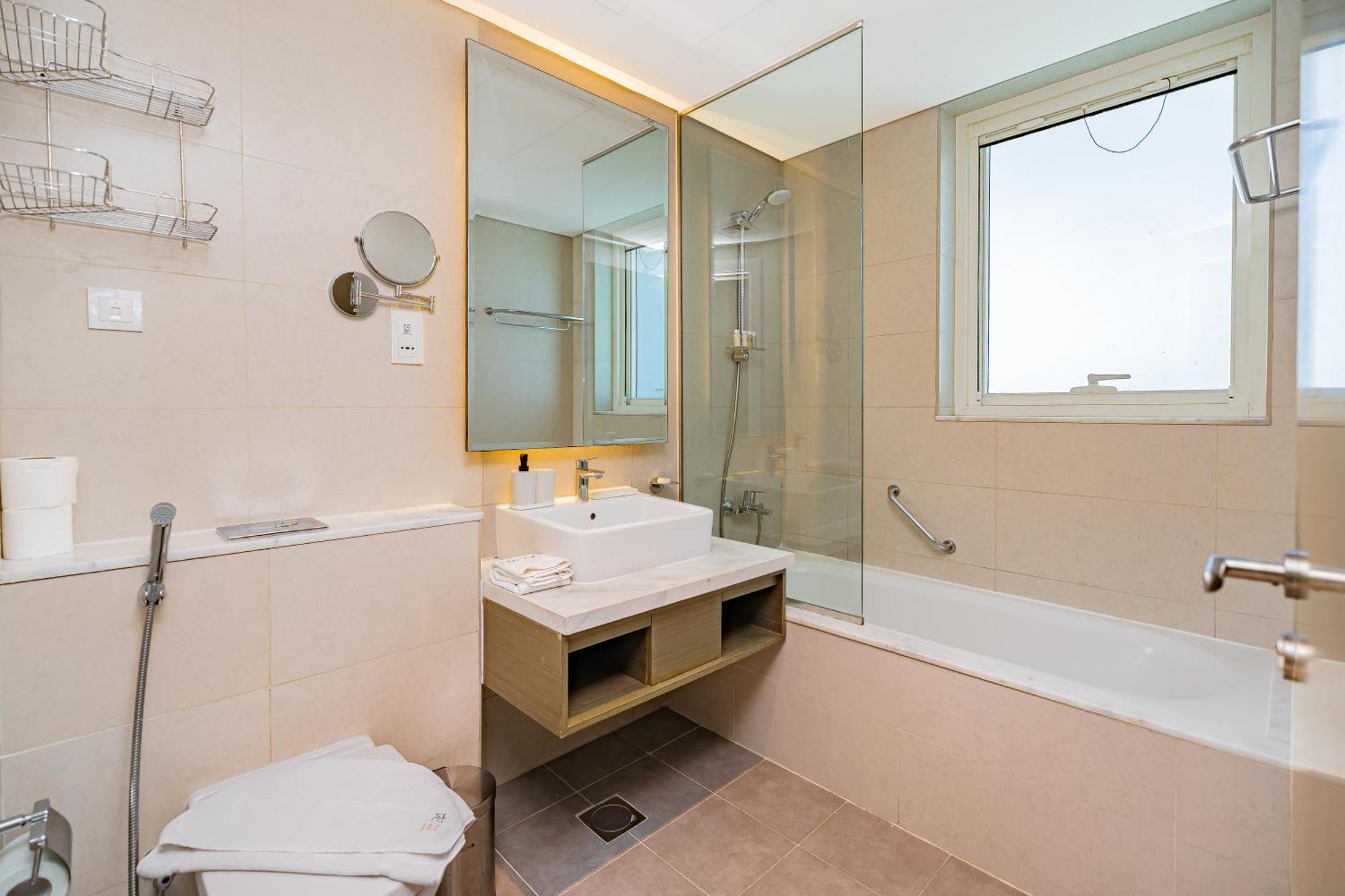 Escape 24 - Luxury In Damac Maison Prive Business Bay