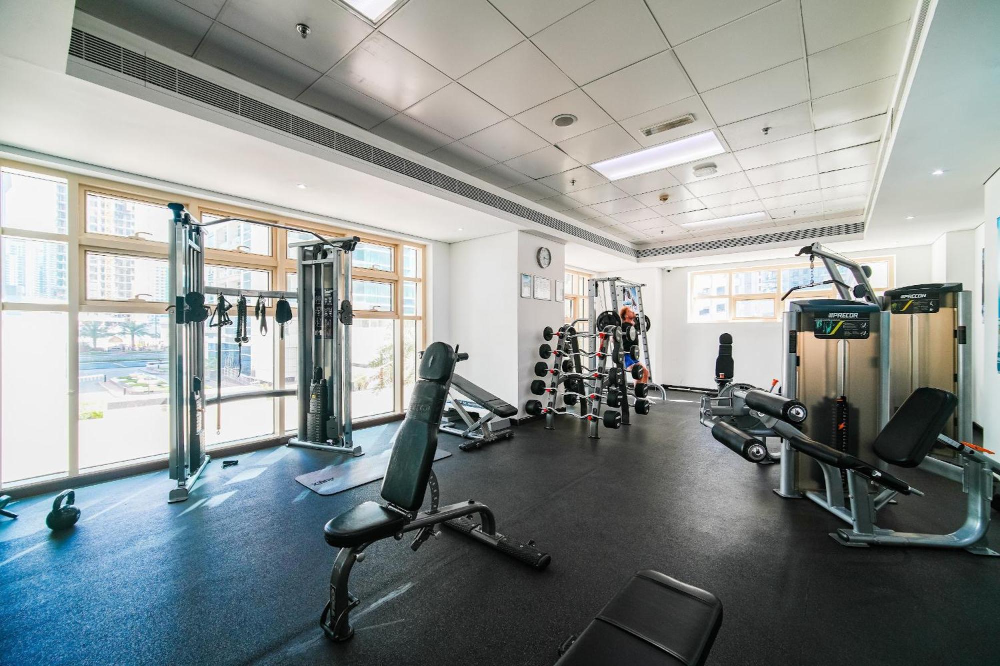Apartamento Walk To Jbr - Free Baby Gear - Marina View 2br With Terrace Dubái