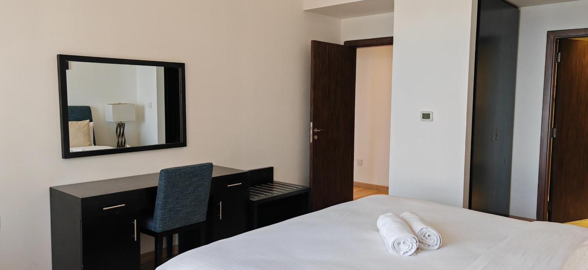Lux 2br On Jbr Beach, Eye And Panoramic Sea Views By Sunkissed Homes Lejlighed